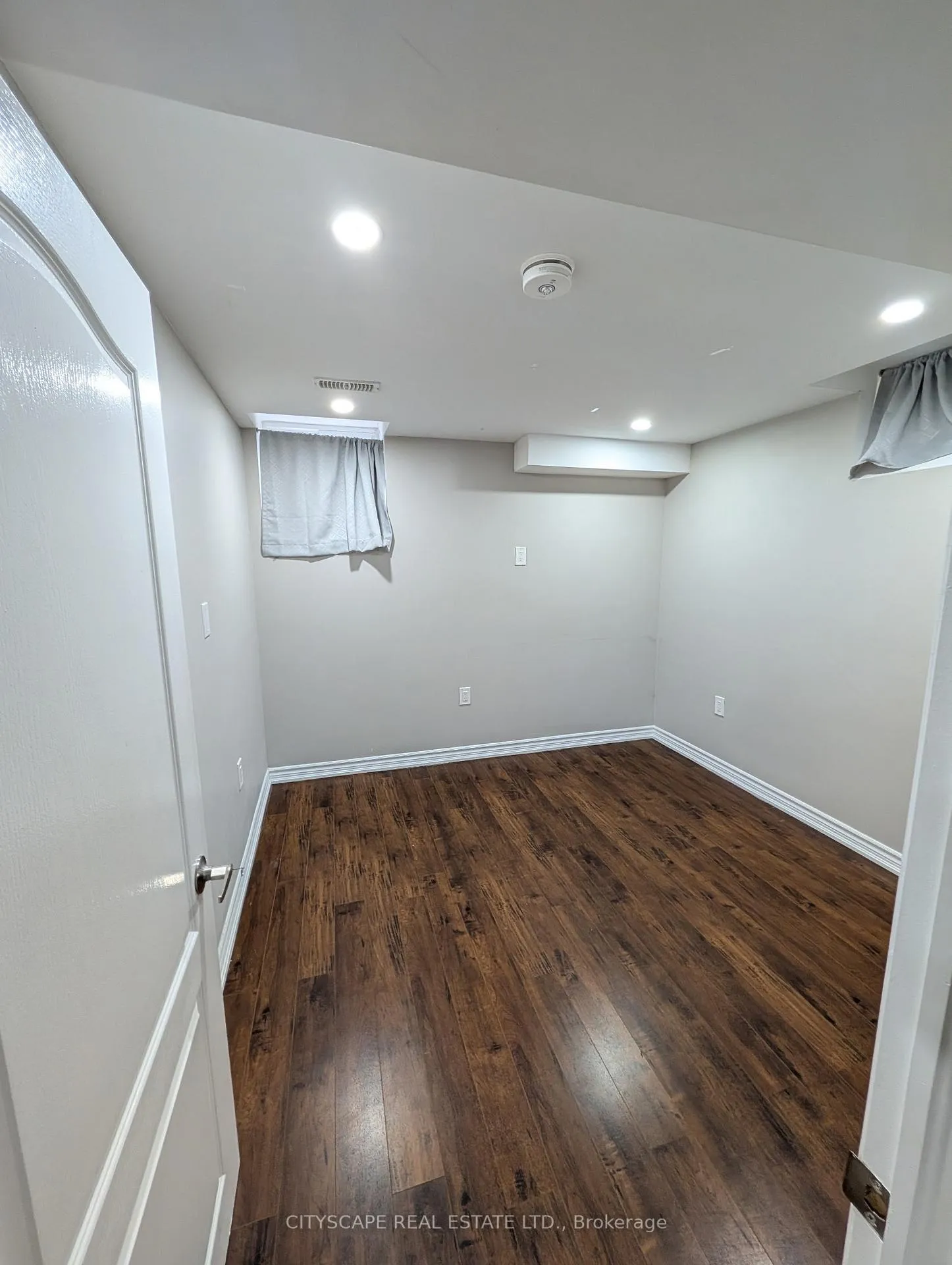 Photo 3 of 90 Maddybeth Crescent, Brampton, Bram West — HOMEH