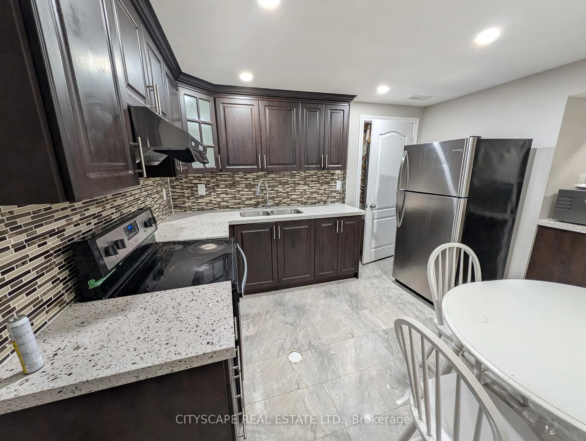 Photo 11 of 90 Maddybeth Crescent, Brampton, Bram West — HOMEH