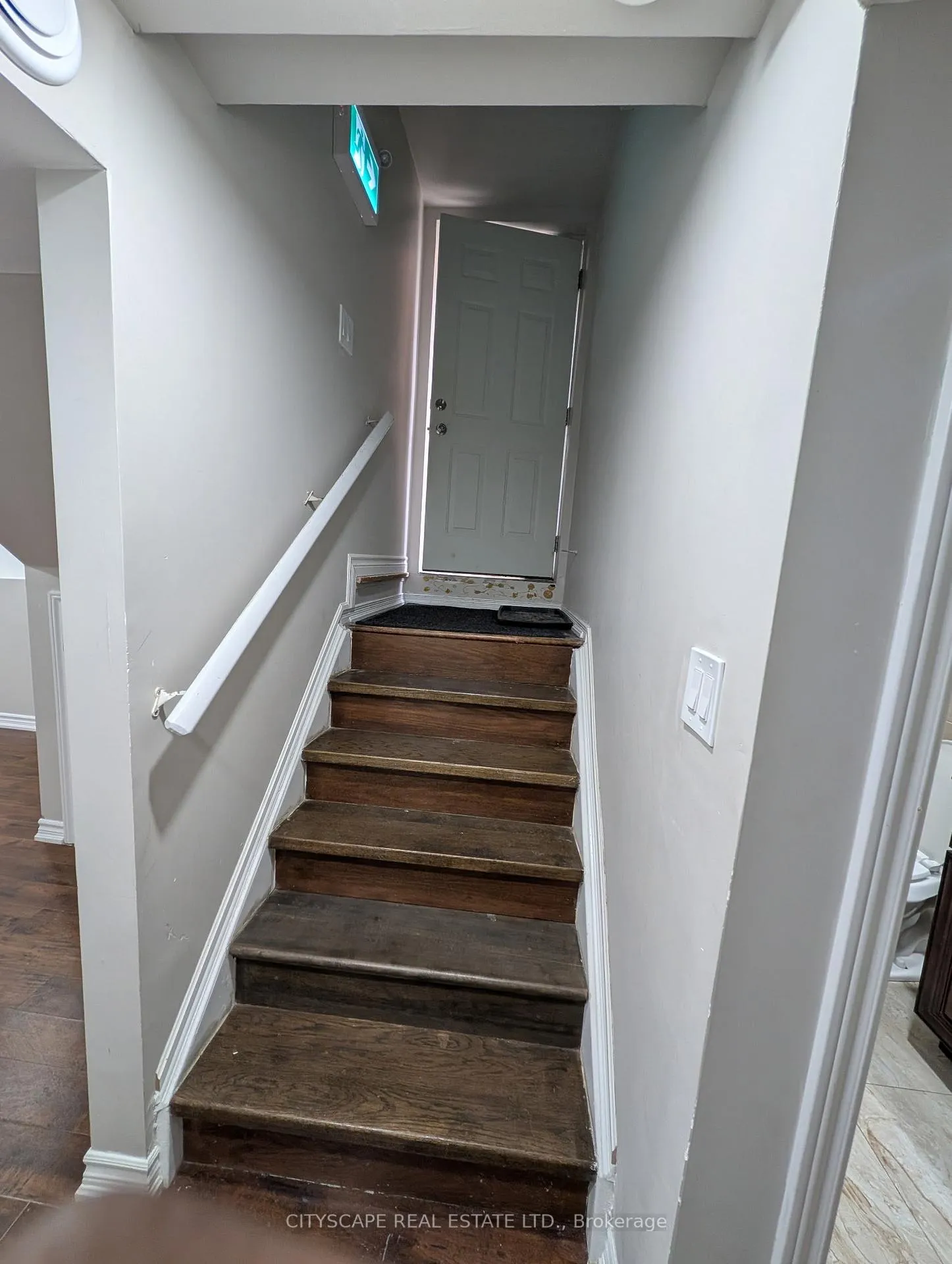 Photo 13 of 90 Maddybeth Crescent, Brampton, Bram West — HOMEH