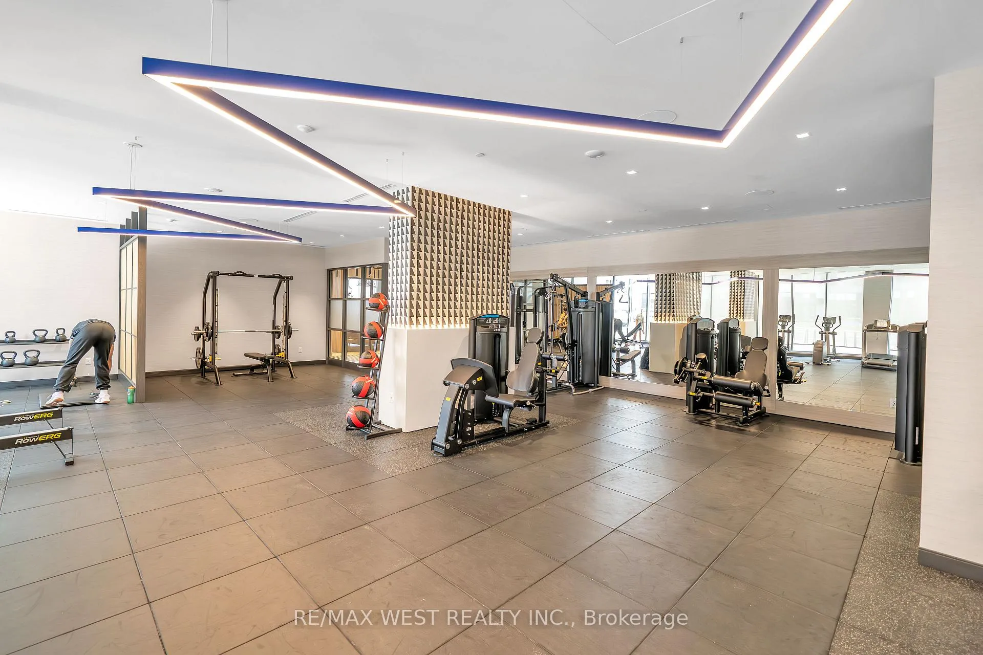 Photo 27 of Unit 2020, 2545 Simcoe Street N, Oshawa, Windfields — HOMEH