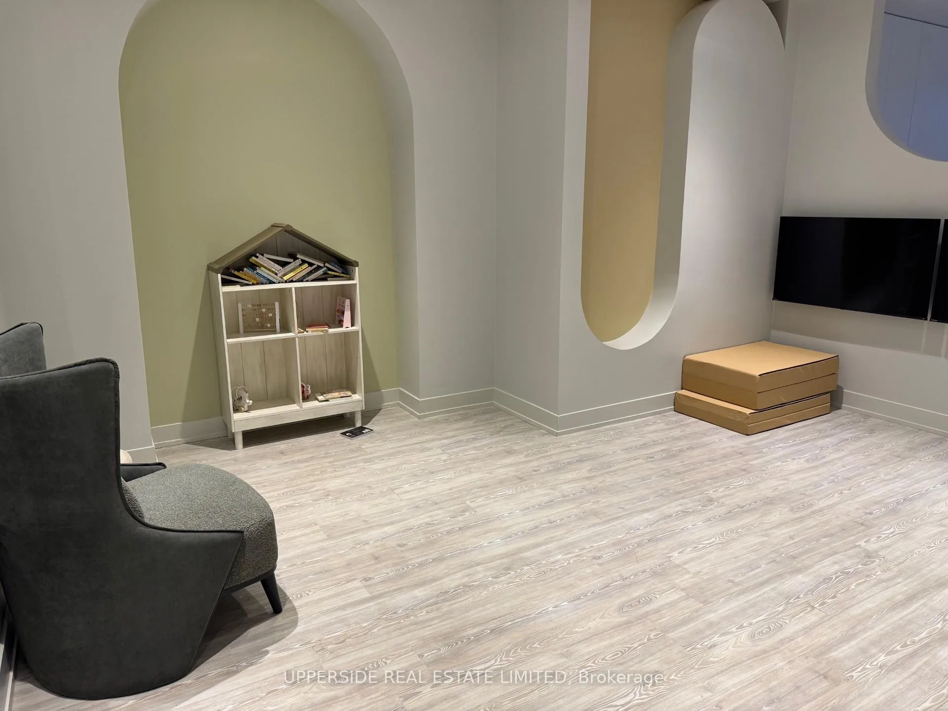 Photo 8 of Unit 926, 270 Dufferin Street, Toronto, South Parkdale — HOMEH