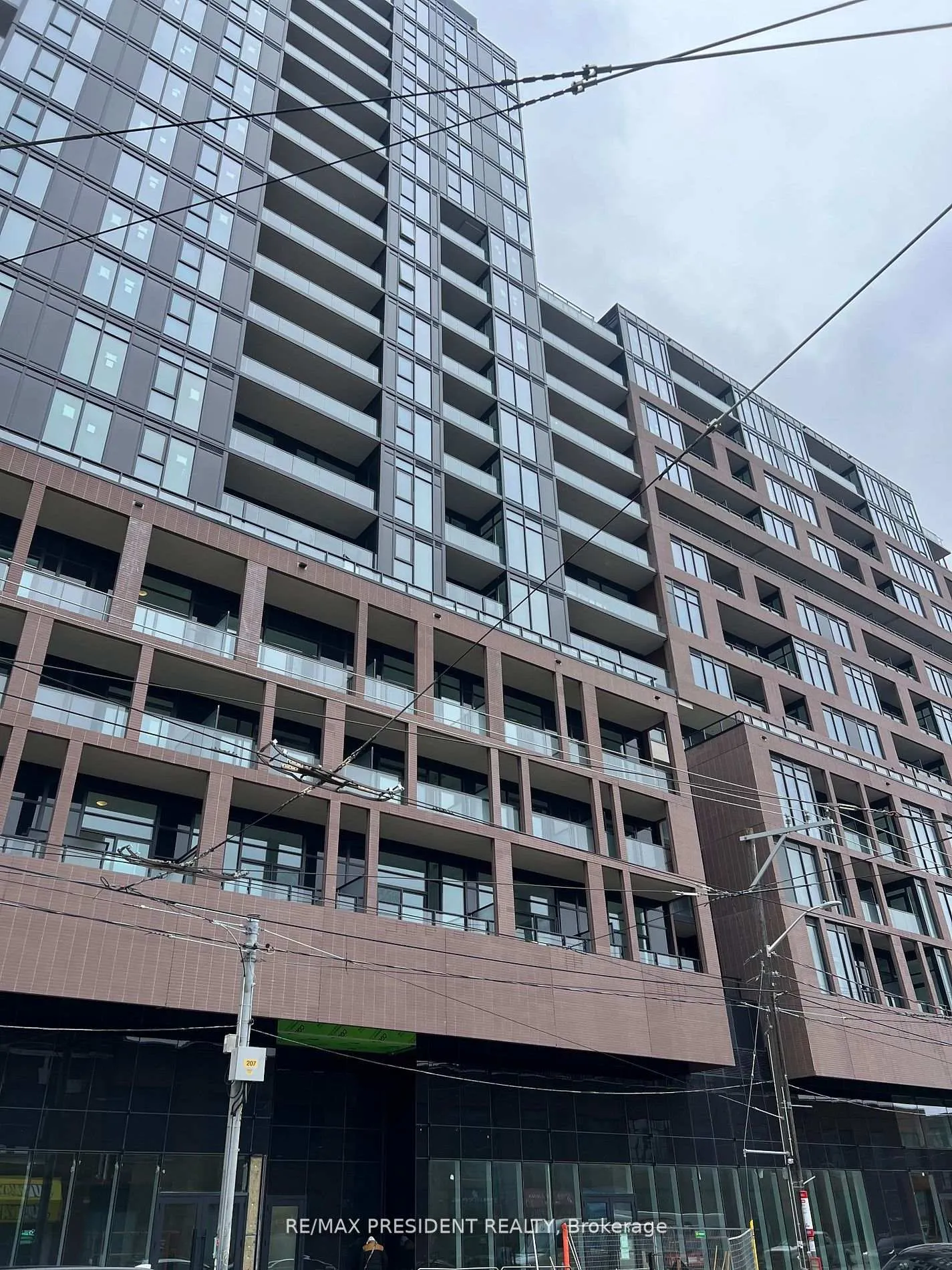 Photo 1 of Unit 826, 285 Dufferin Street, Toronto, South Parkdale — HOMEH