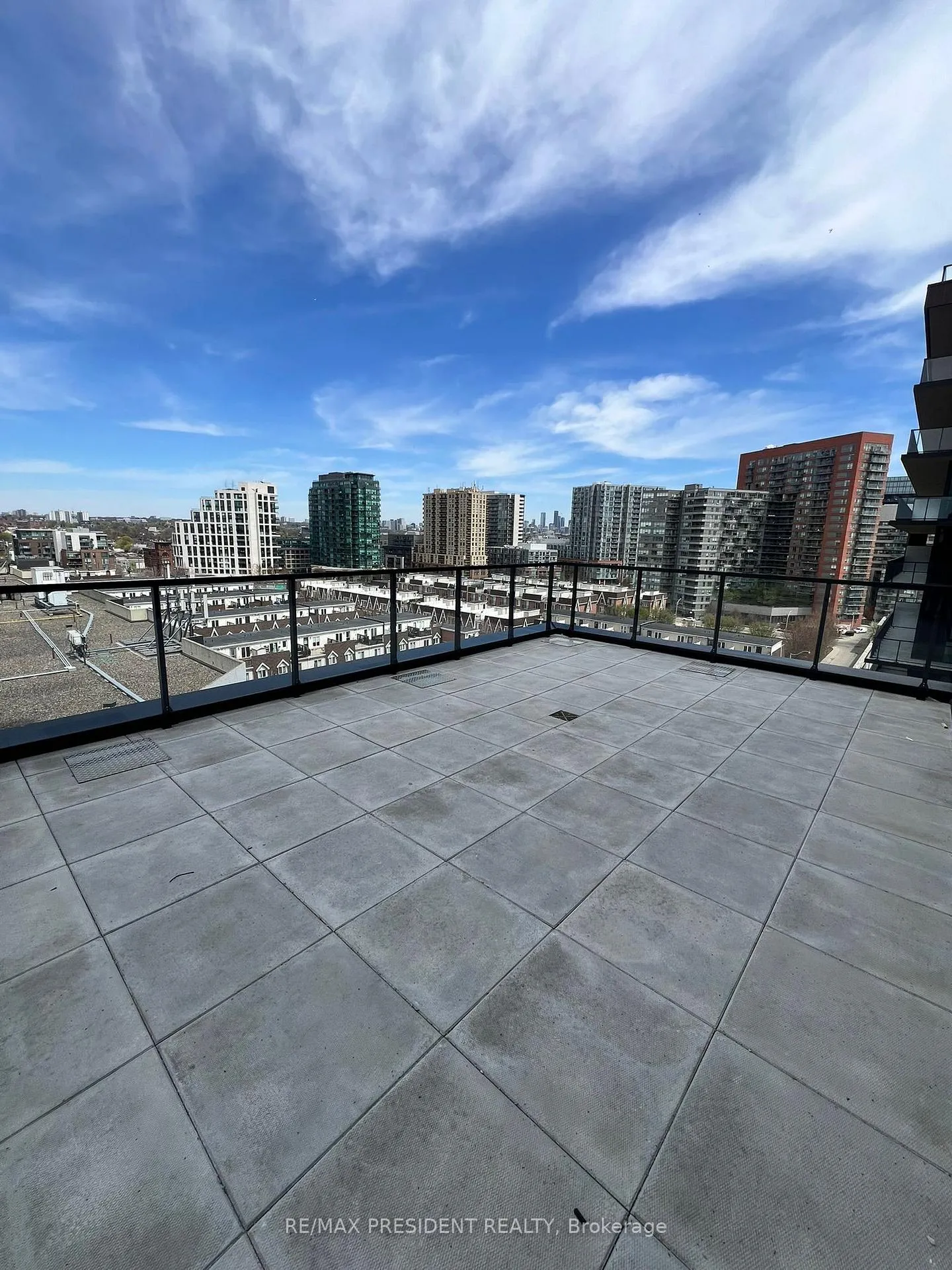 Photo 8 of Unit 826, 285 Dufferin Street, Toronto, South Parkdale — HOMEH