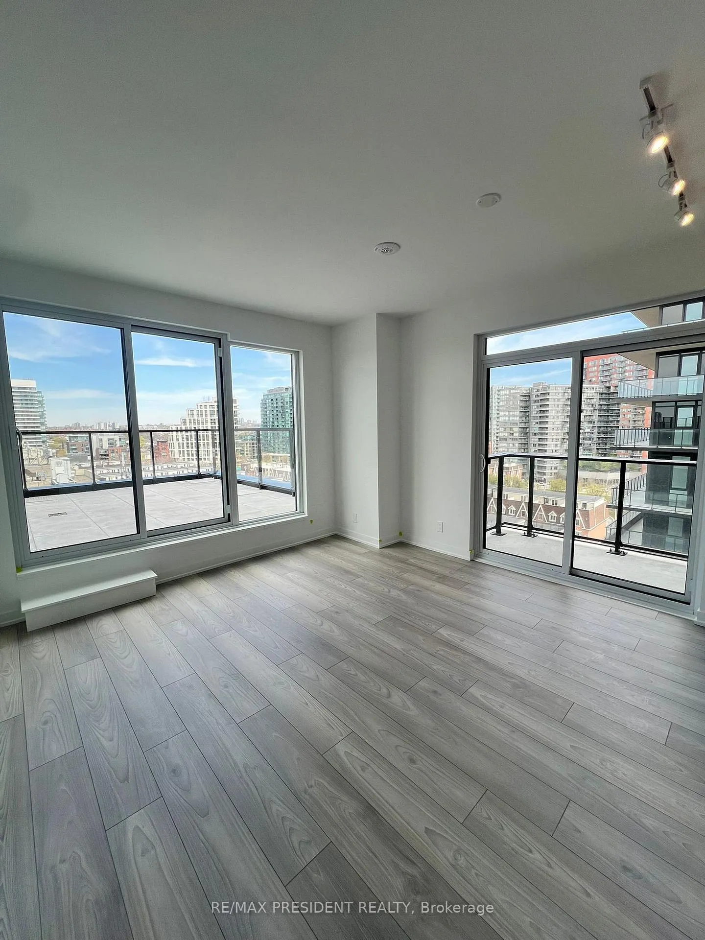 Photo 13 of Unit 826, 285 Dufferin Street, Toronto, South Parkdale — HOMEH