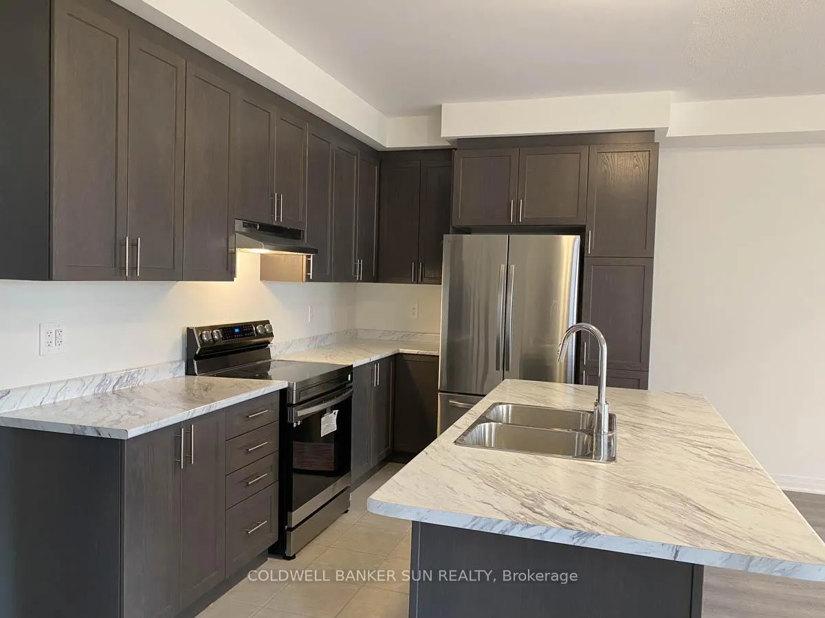 Photo 9 of 69 Copperhill Heights, Barrie, Painswick South — HOMEH