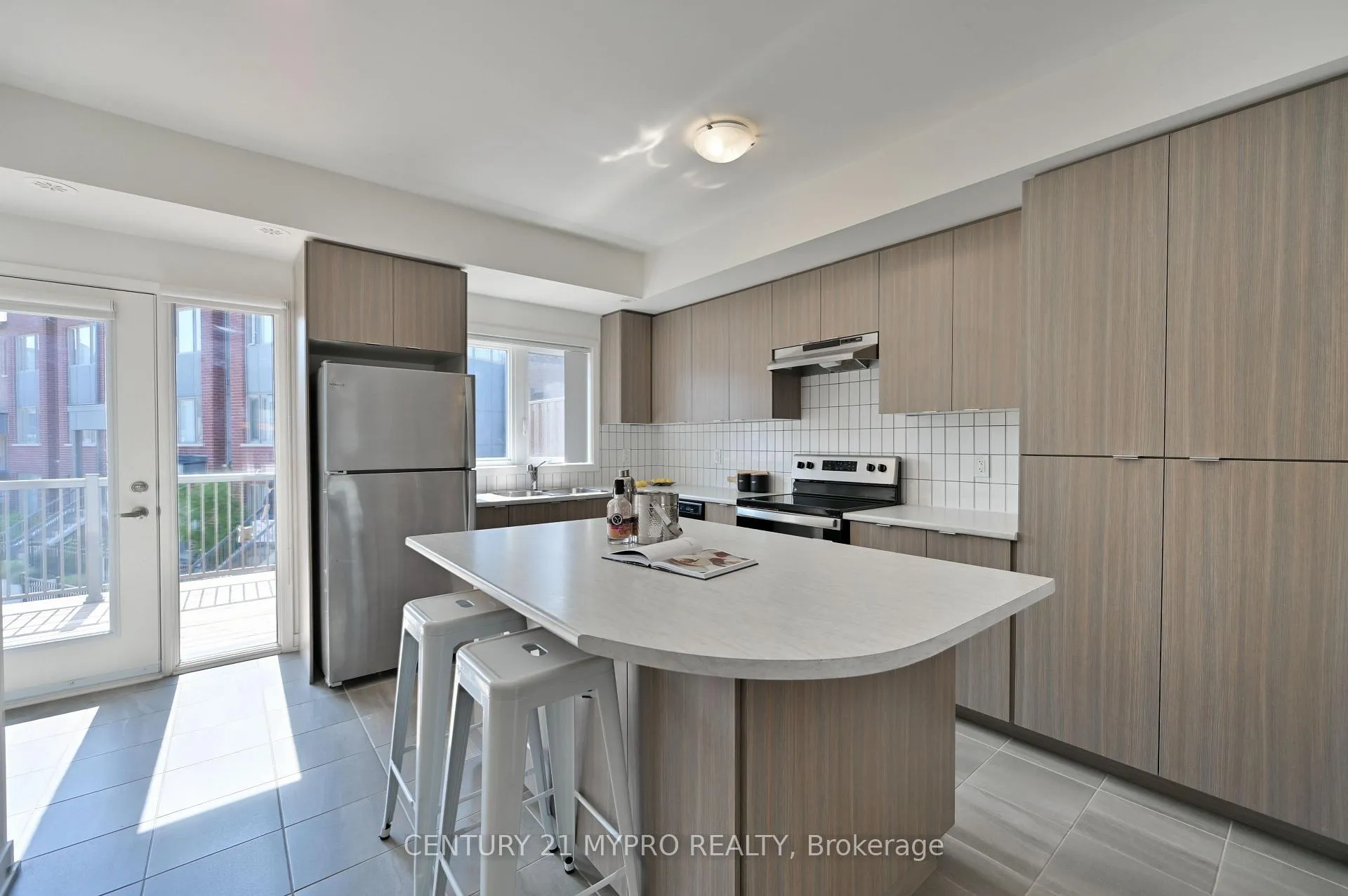 Photo 13 of Unit 106, 1525 Kingston Road, Pickering, Town Centre — HOMEH