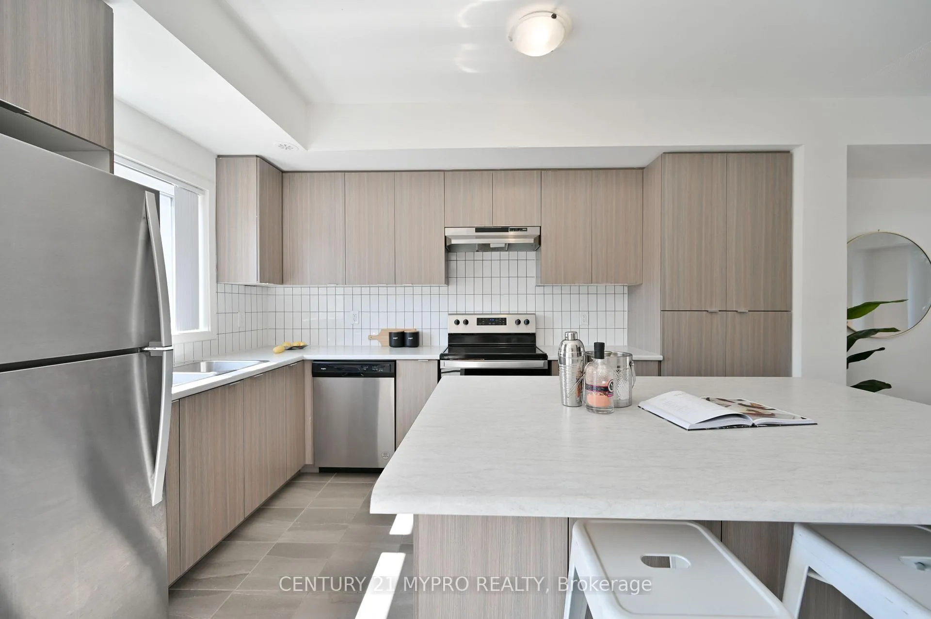 Photo 15 of Unit 106, 1525 Kingston Road, Pickering, Town Centre — HOMEH