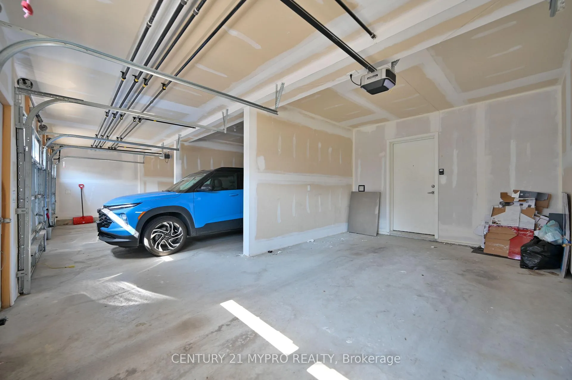 Photo 42 of Unit 106, 1525 Kingston Road, Pickering, Town Centre — HOMEH