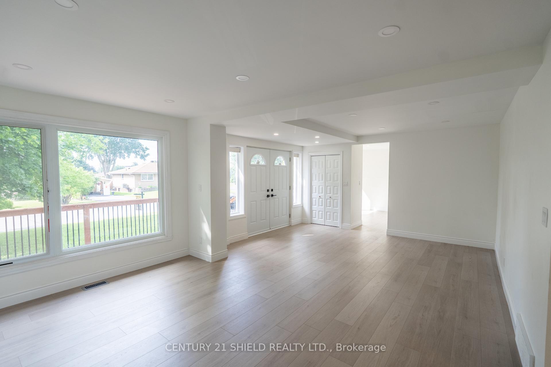 Photo 3 of 1514 Frances Ann Avenue, Cornwall — HOMEH