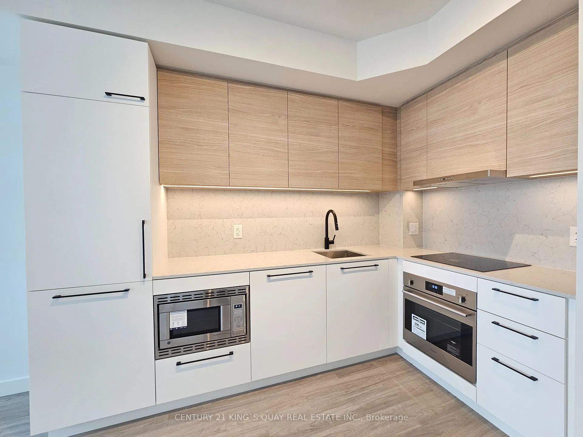 Photo 1 of Unit 404, 1050 Eastern Avenue, Toronto, The Beaches — HOMEH