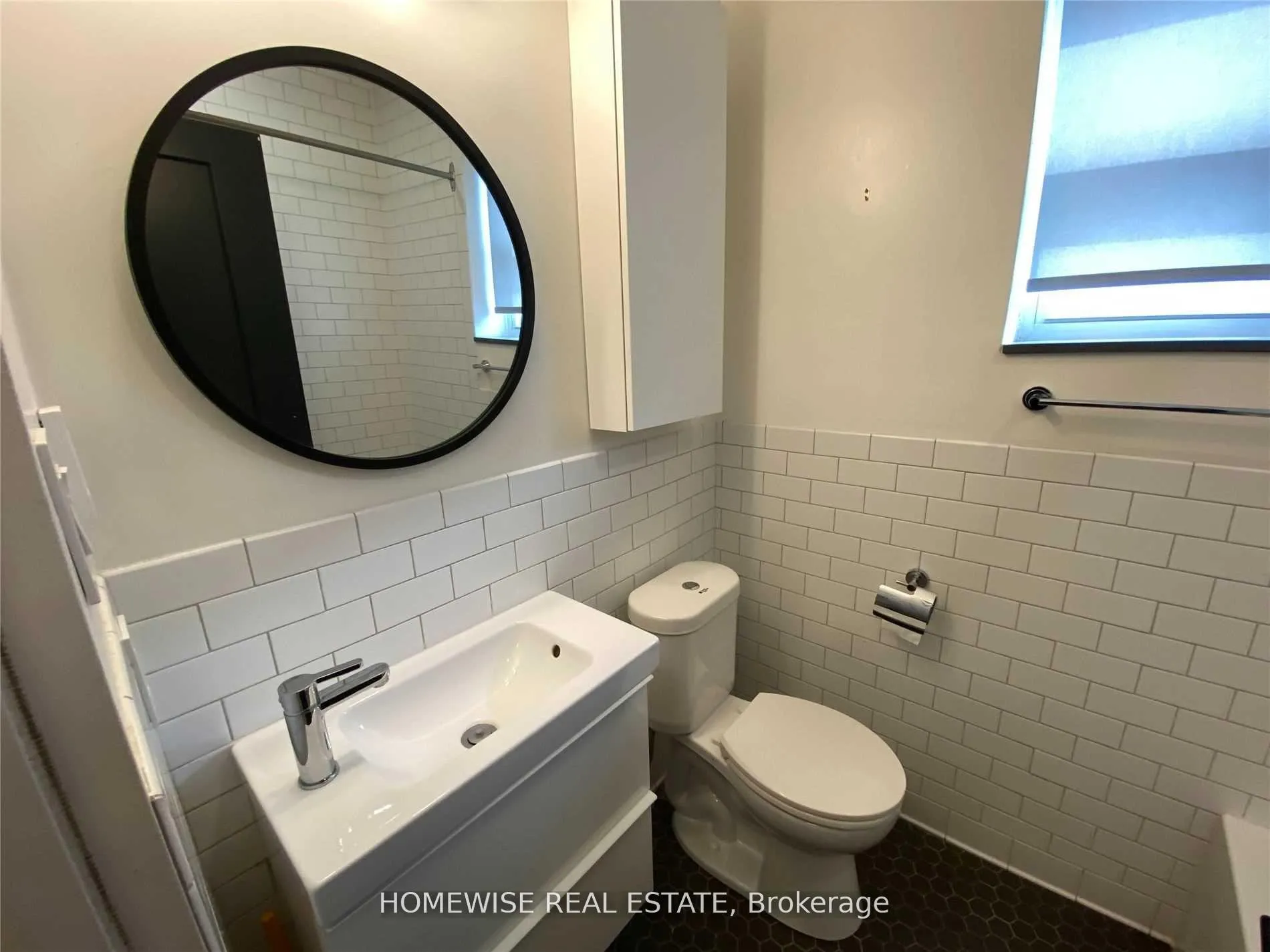 Photo 10 of Unit 204, 1340 King Street W, Toronto, South Parkdale — HOMEH