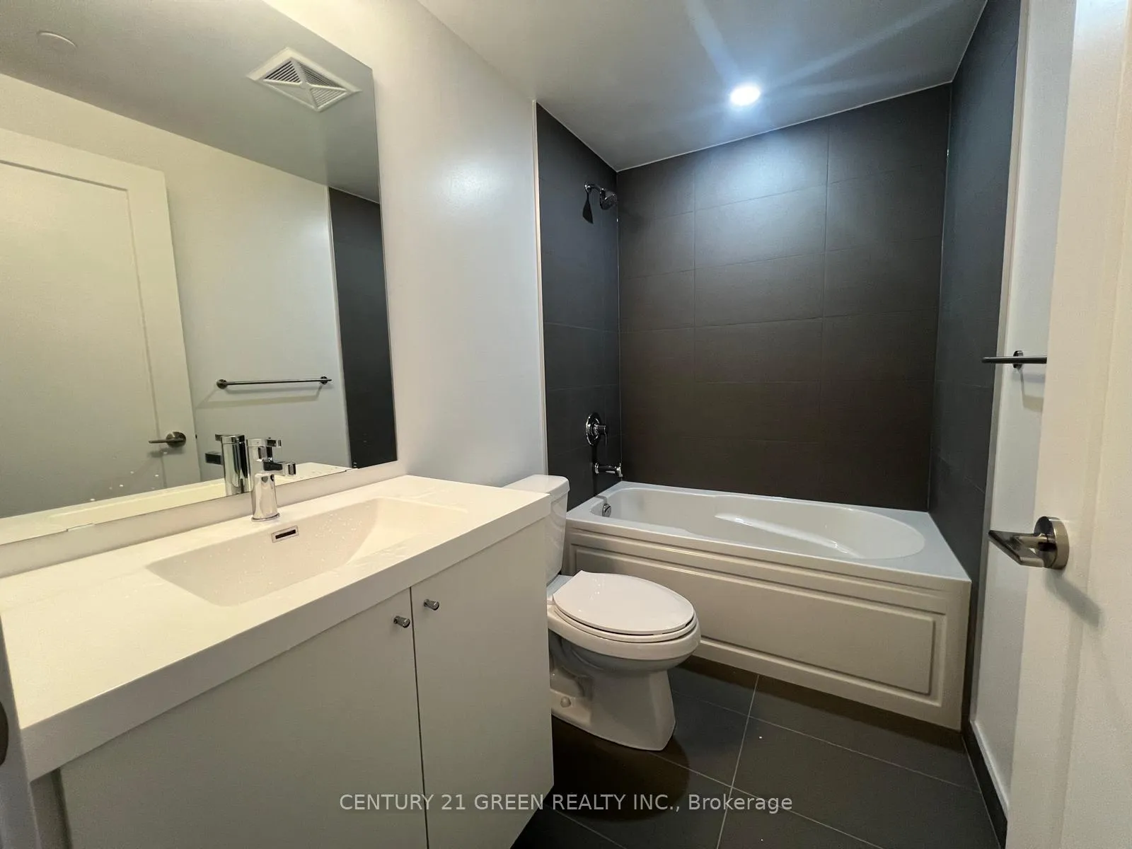 Photo 8 of Unit 1111, 2545 Simcoe Street, Oshawa, Windfields — HOMEH
