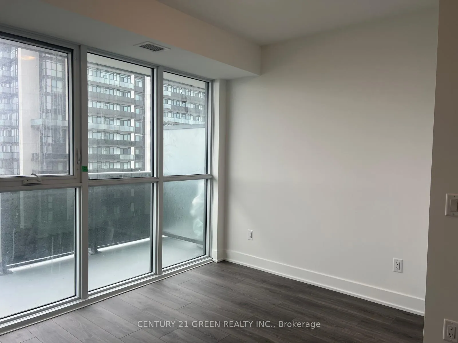 Photo 11 of Unit 1111, 2545 Simcoe Street, Oshawa, Windfields — HOMEH