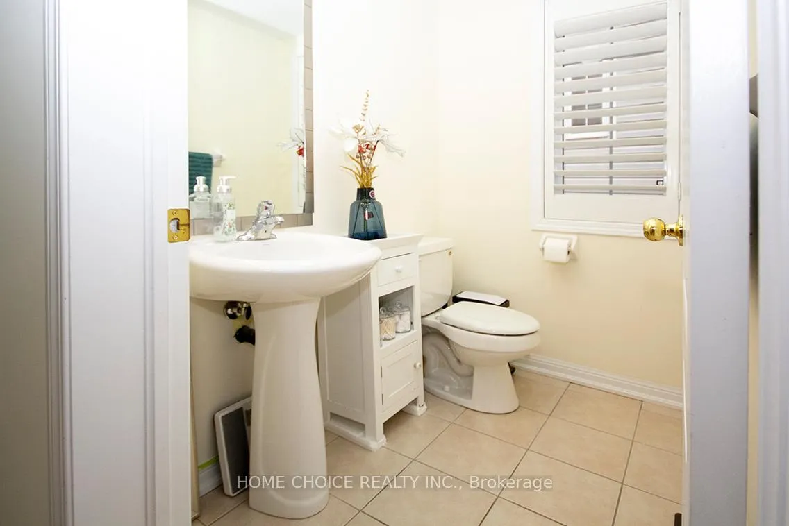 Photo 17 of 31 Latchford Way, Whitby, Pringle Creek — HOMEH