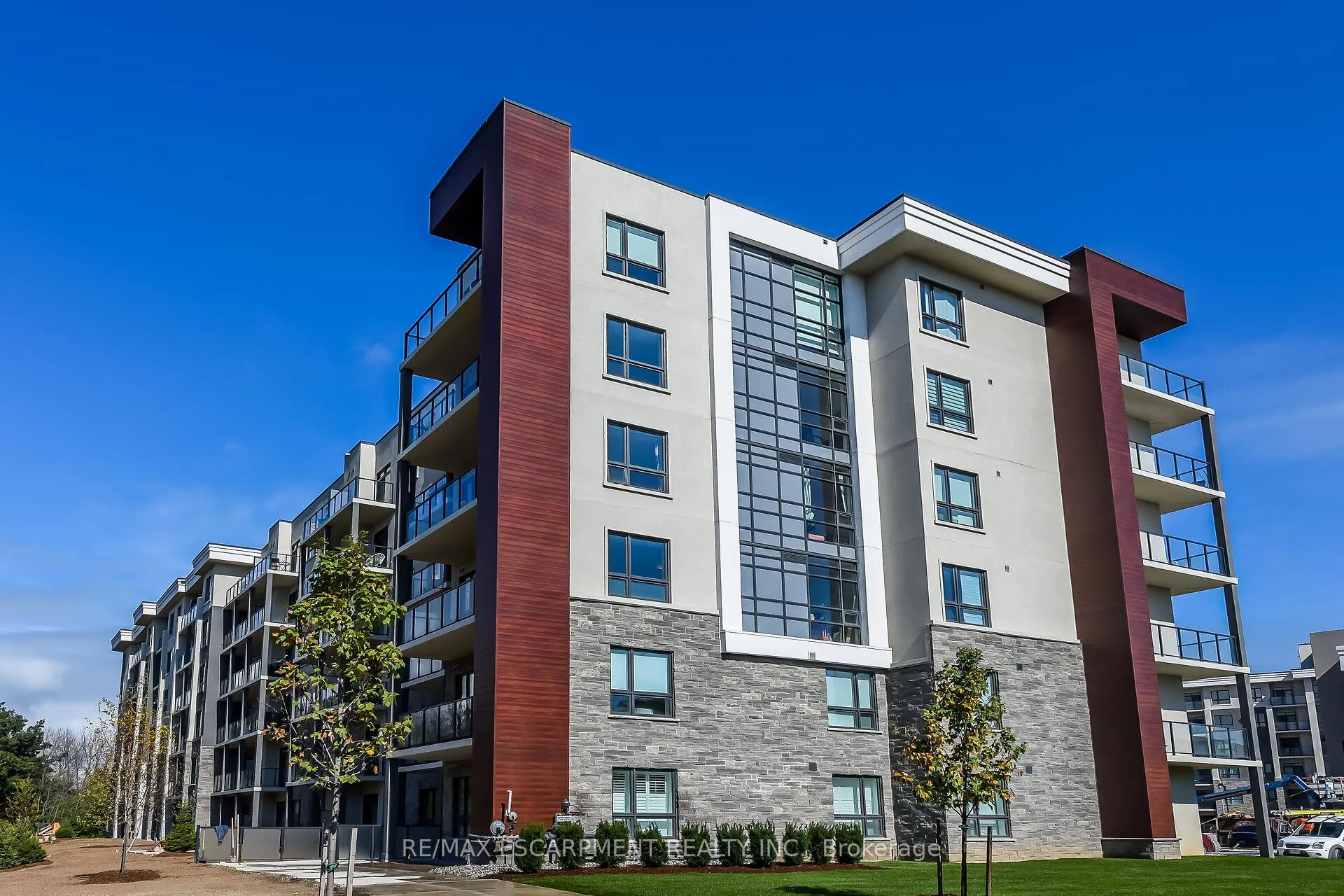 Photo 1 of Unit 103, 125 Shoreview Place, Hamilton, Stoney Creek — HOMEH