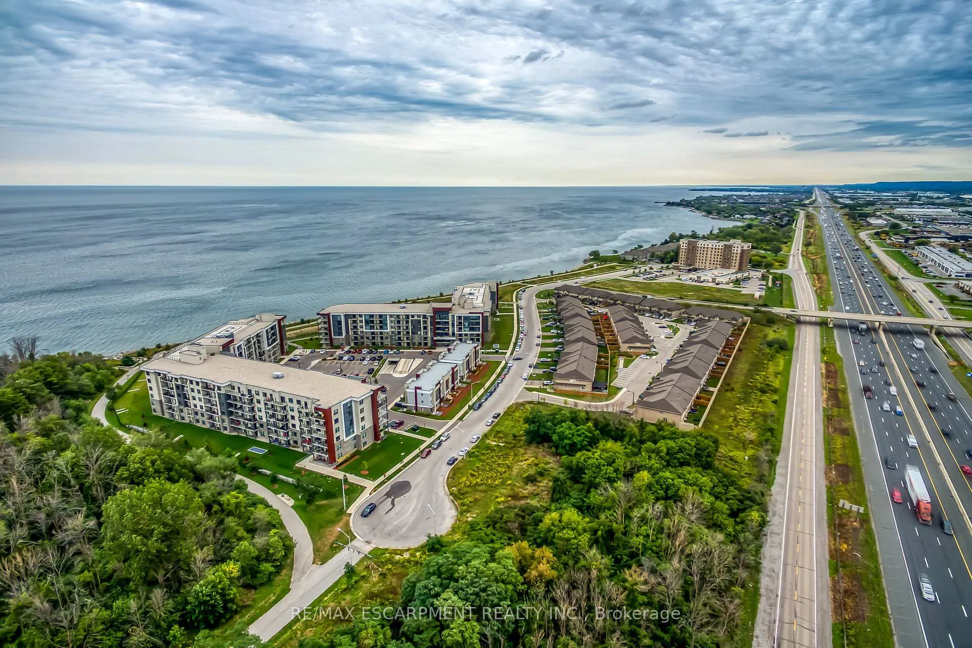 Photo 14 of Unit 103, 125 Shoreview Place, Hamilton, Stoney Creek — HOMEH