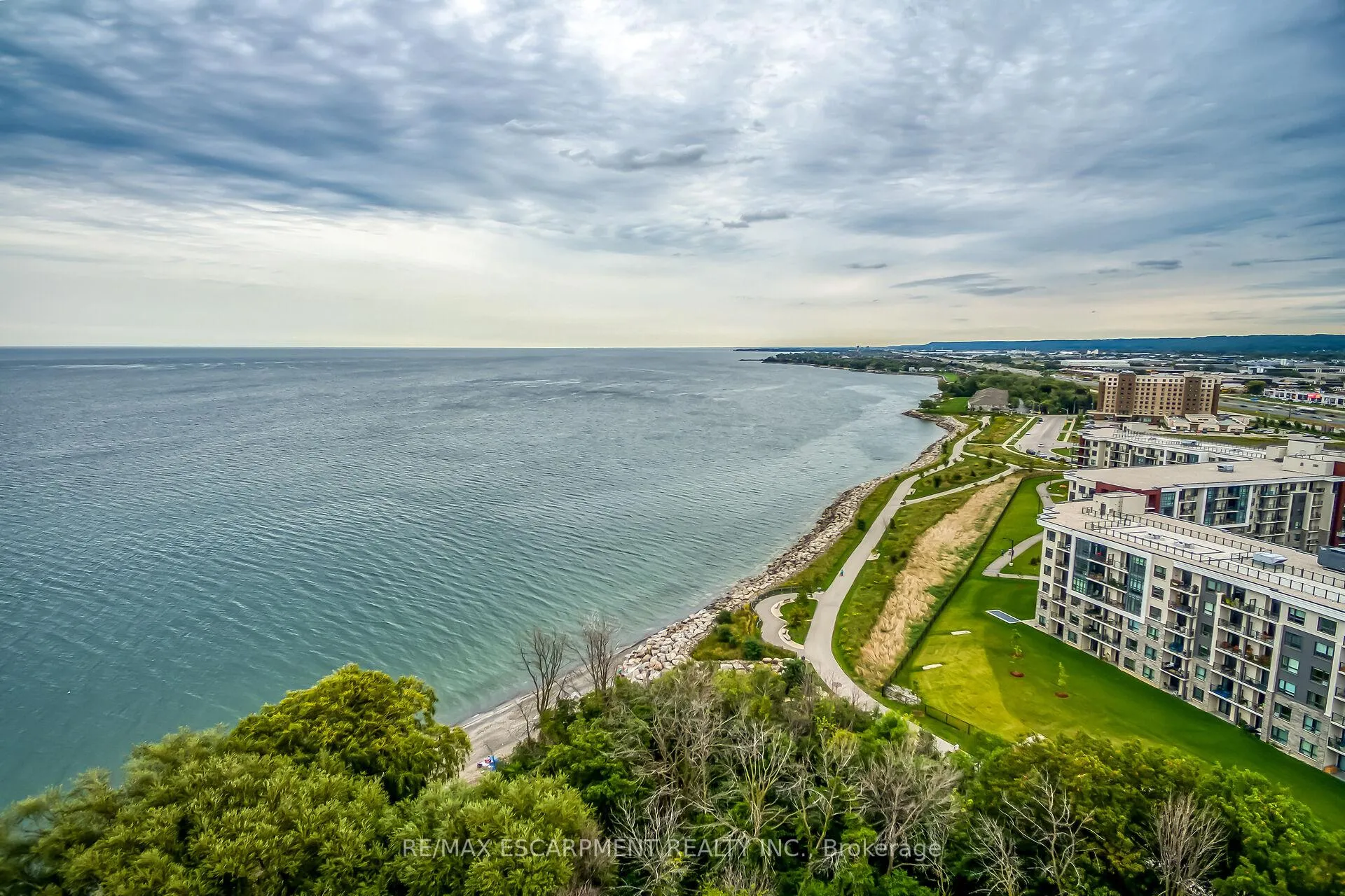 Photo 30 of Unit 103, 125 Shoreview Place, Hamilton, Stoney Creek — HOMEH