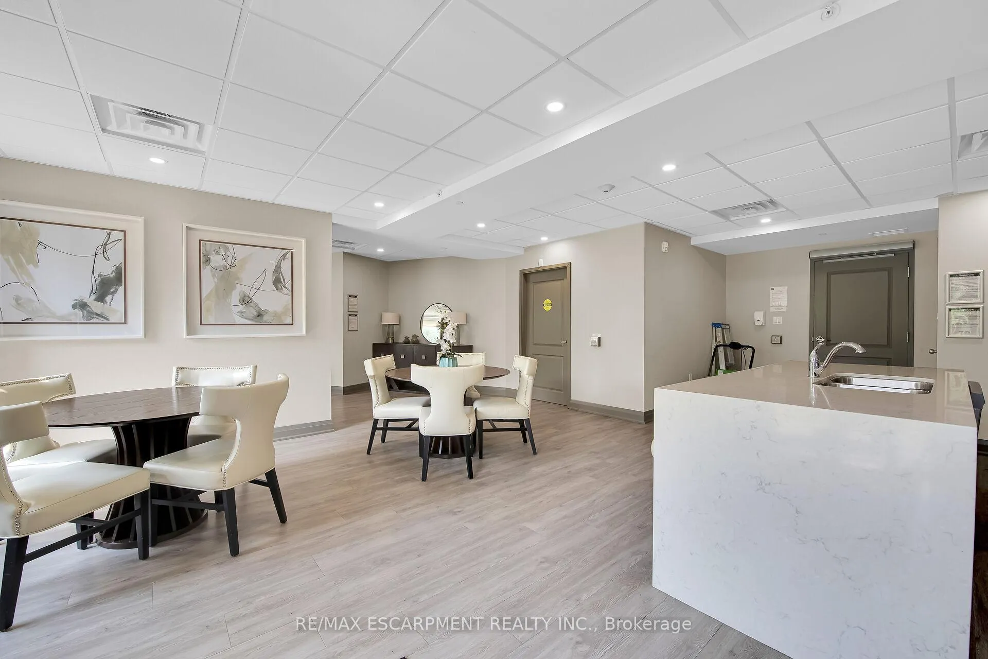 Photo 47 of Unit 103, 125 Shoreview Place, Hamilton, Stoney Creek — HOMEH