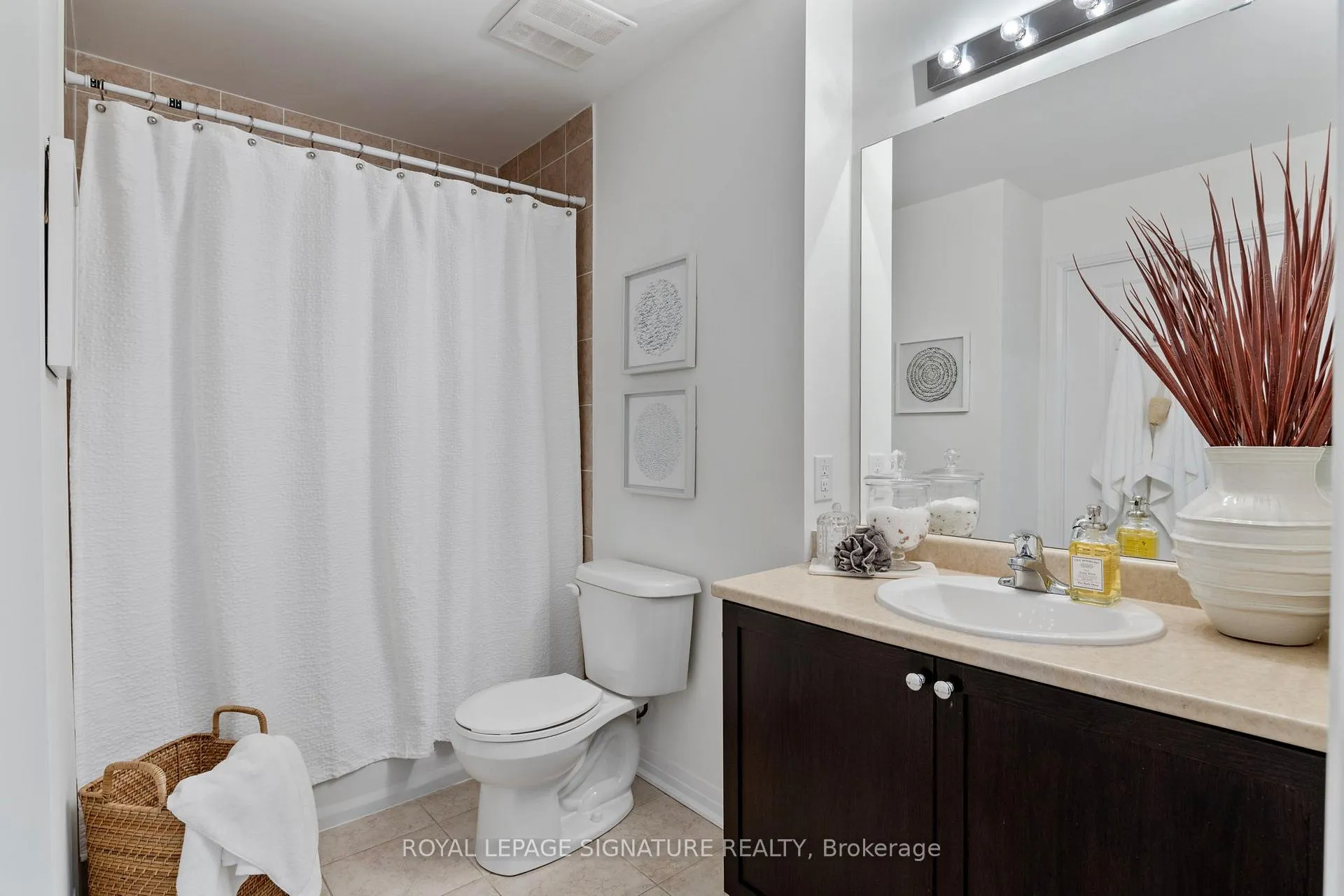 Photo 22 of Unit 414, 70 Shipway Avenue, Clarington, Newcastle — HOMEH