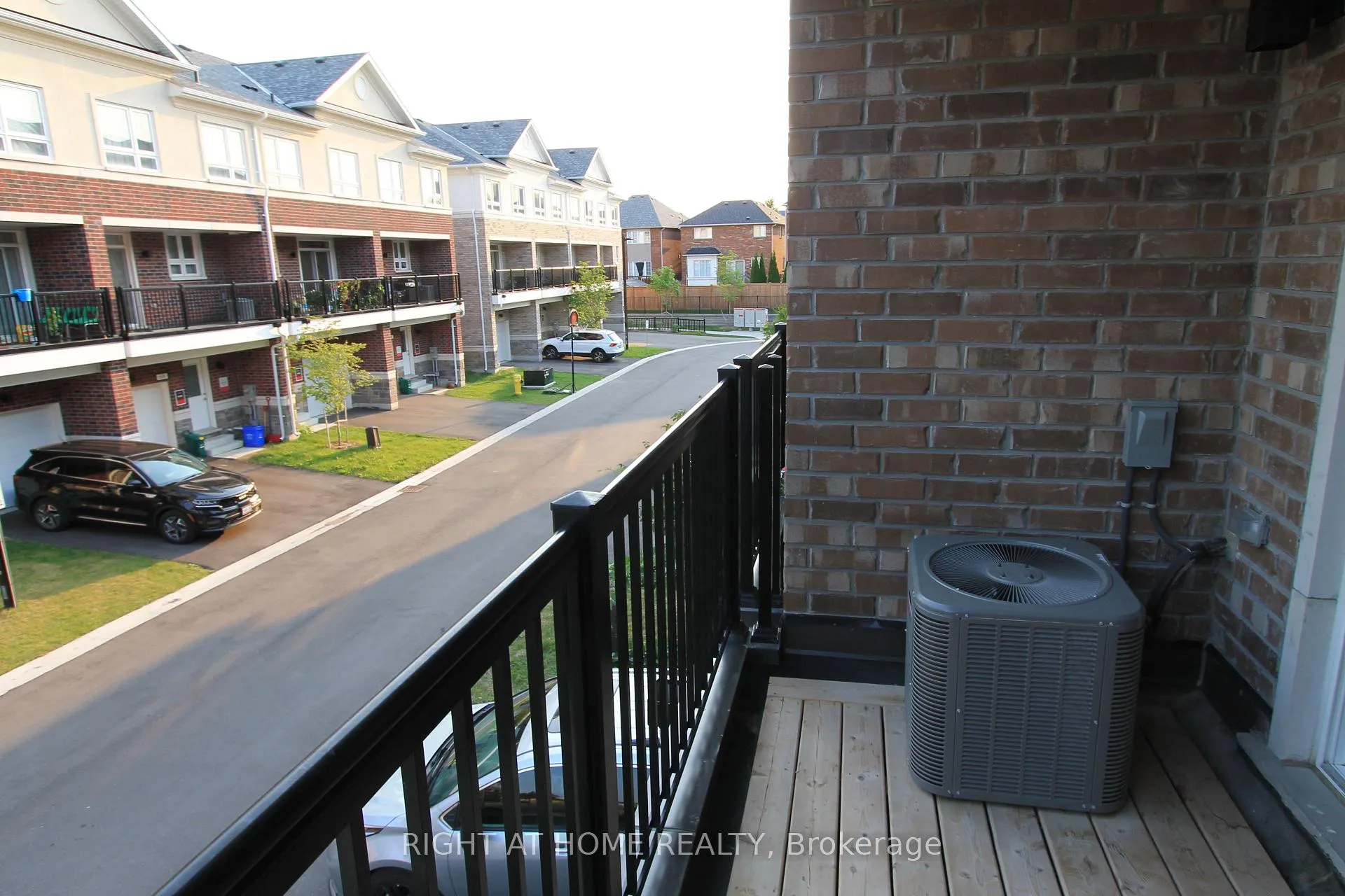Photo 27 of 75 Massachusetts Lane, Markham, Wismer — HOMEH