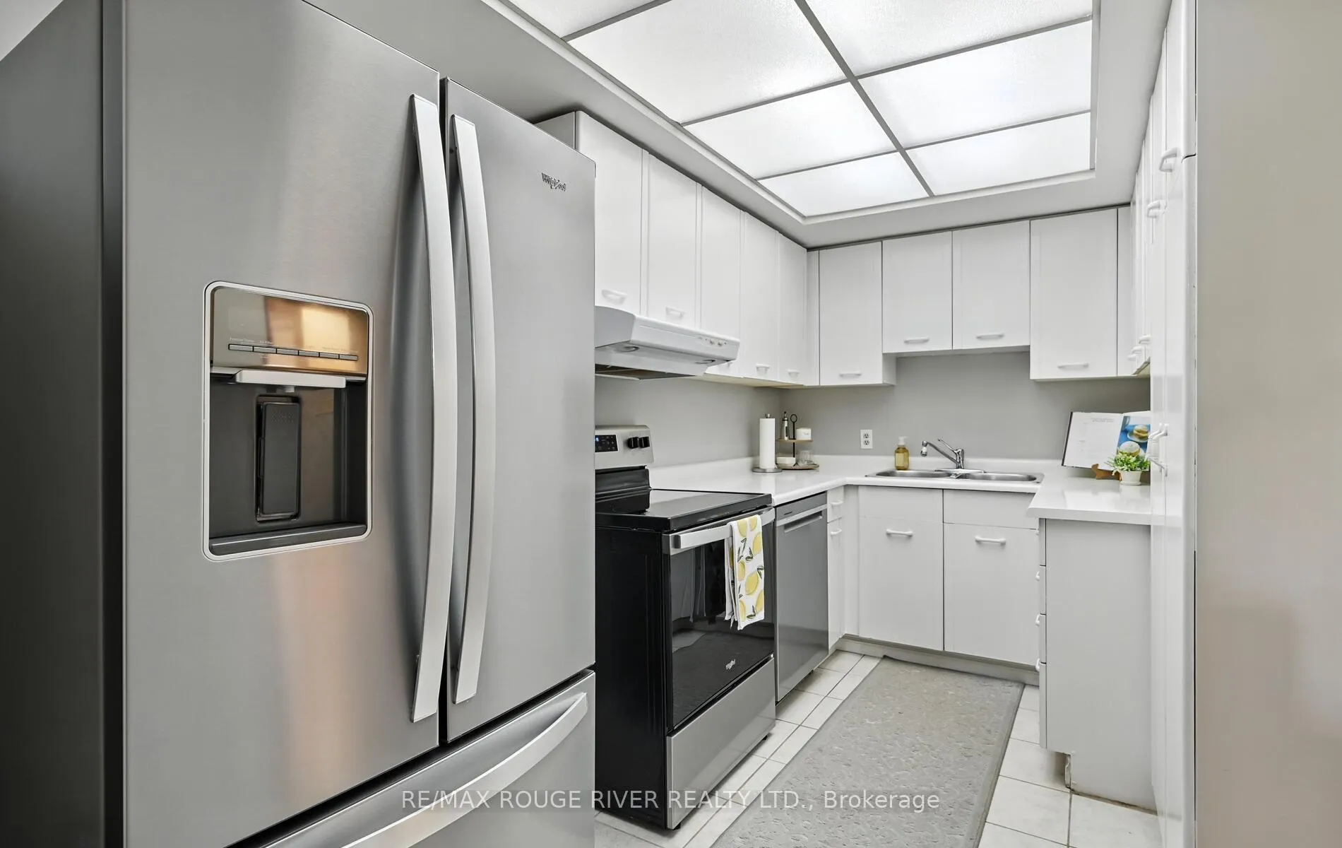 Photo 18 of Unit 402, 144 Queen Street, Clarington, Bowmanville — HOMEH