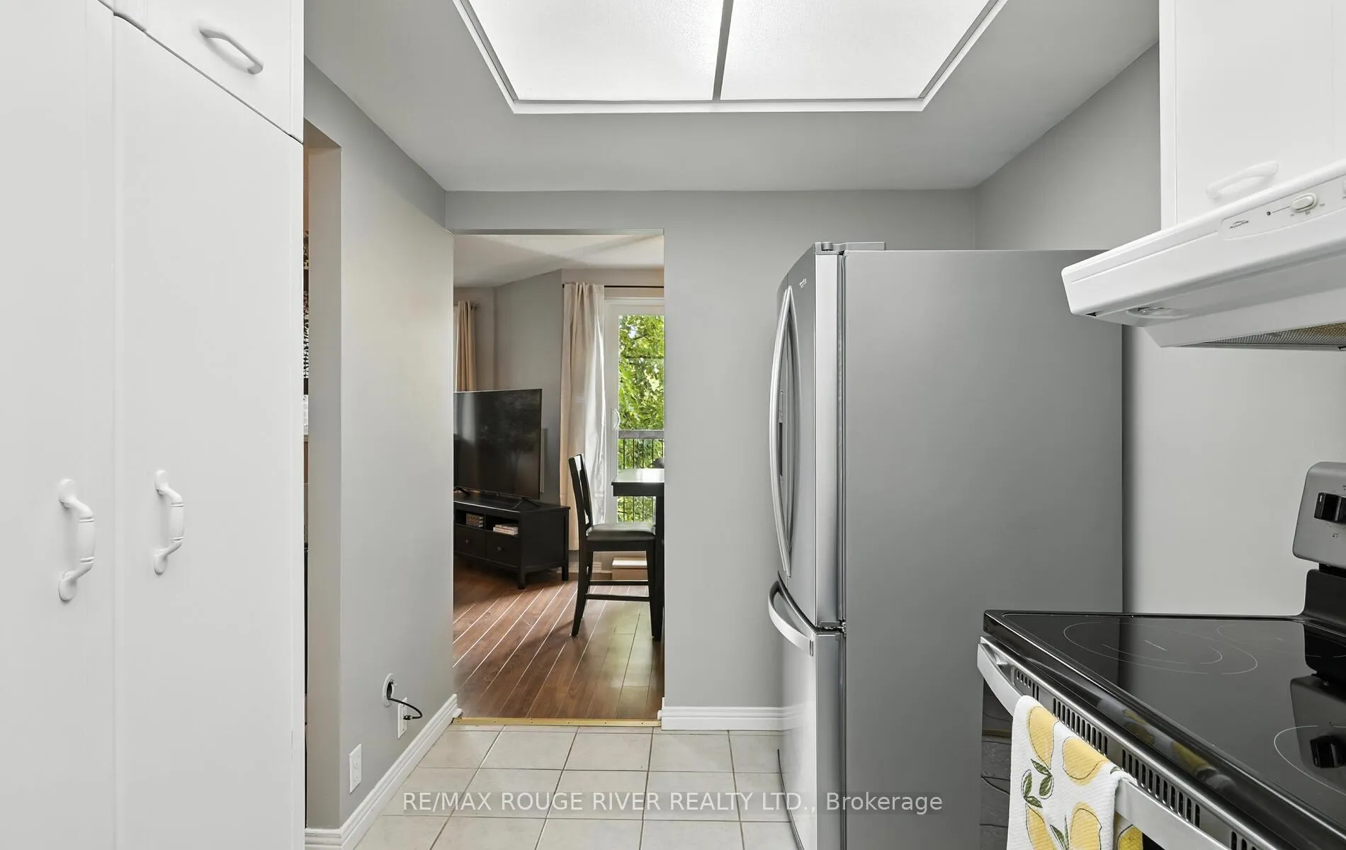 Photo 20 of Unit 402, 144 Queen Street, Clarington, Bowmanville — HOMEH