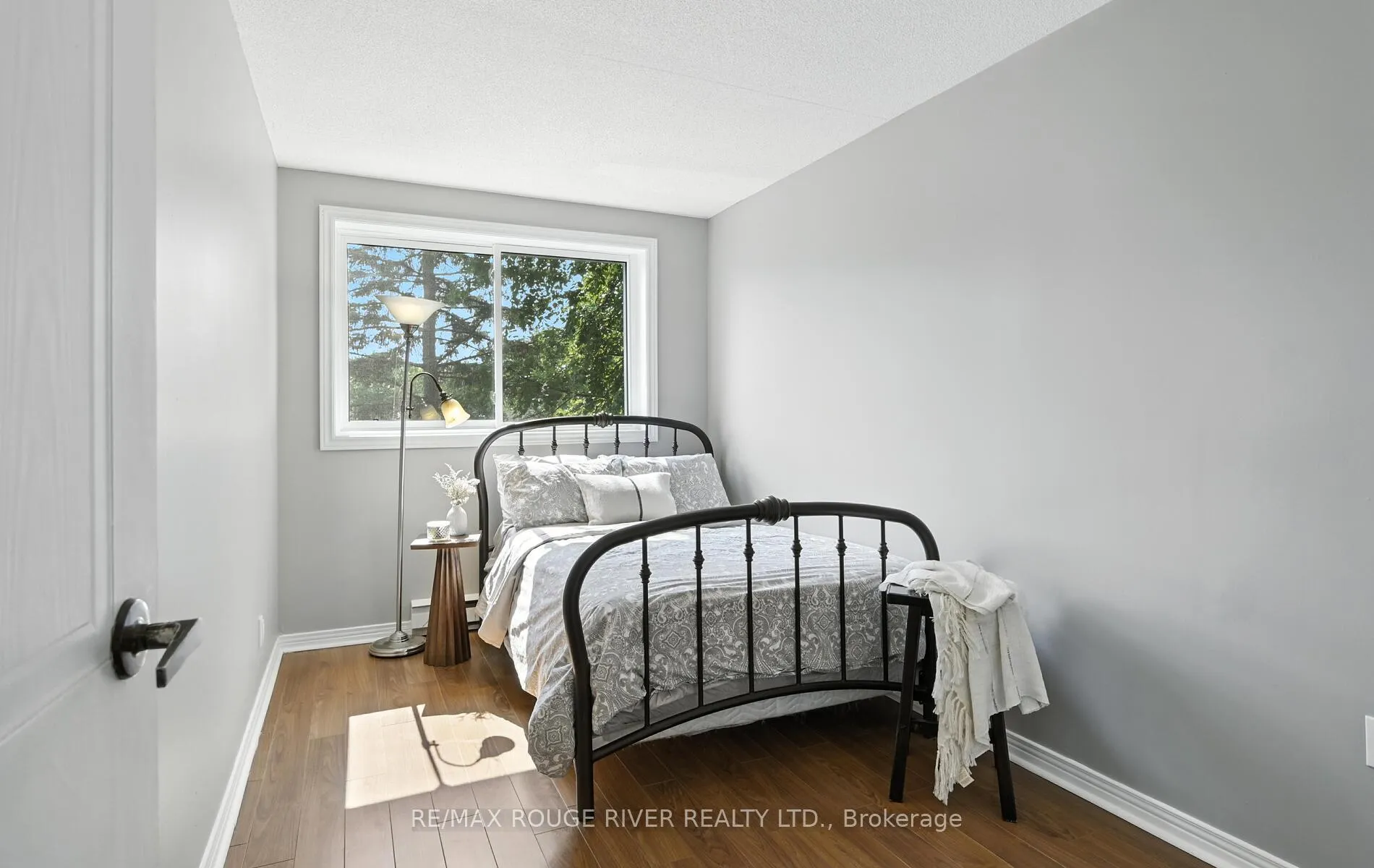 Photo 21 of Unit 402, 144 Queen Street, Clarington, Bowmanville — HOMEH