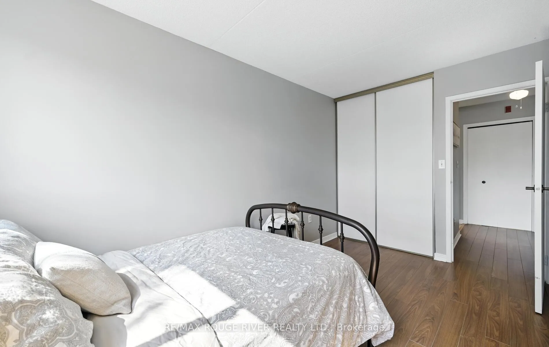 Photo 22 of Unit 402, 144 Queen Street, Clarington, Bowmanville — HOMEH