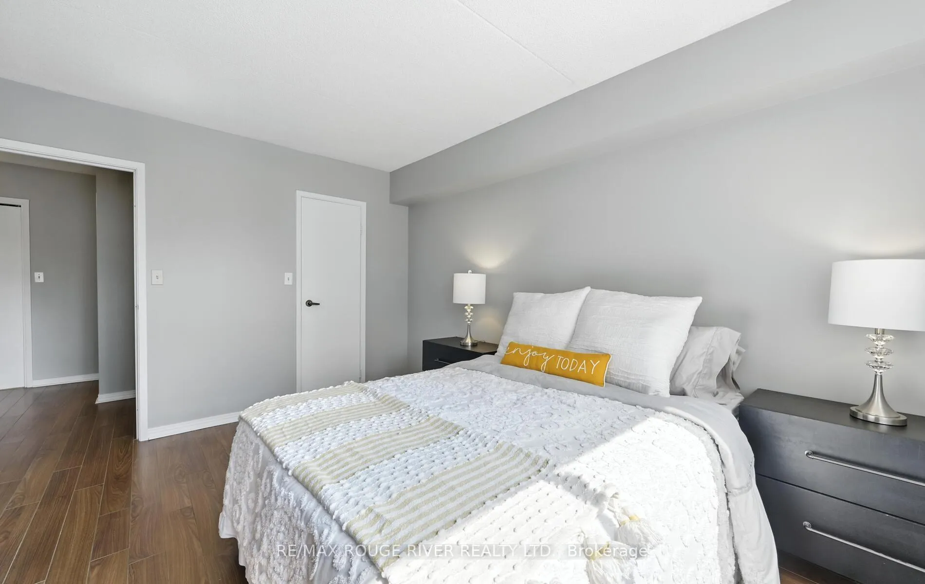 Photo 25 of Unit 402, 144 Queen Street, Clarington, Bowmanville — HOMEH