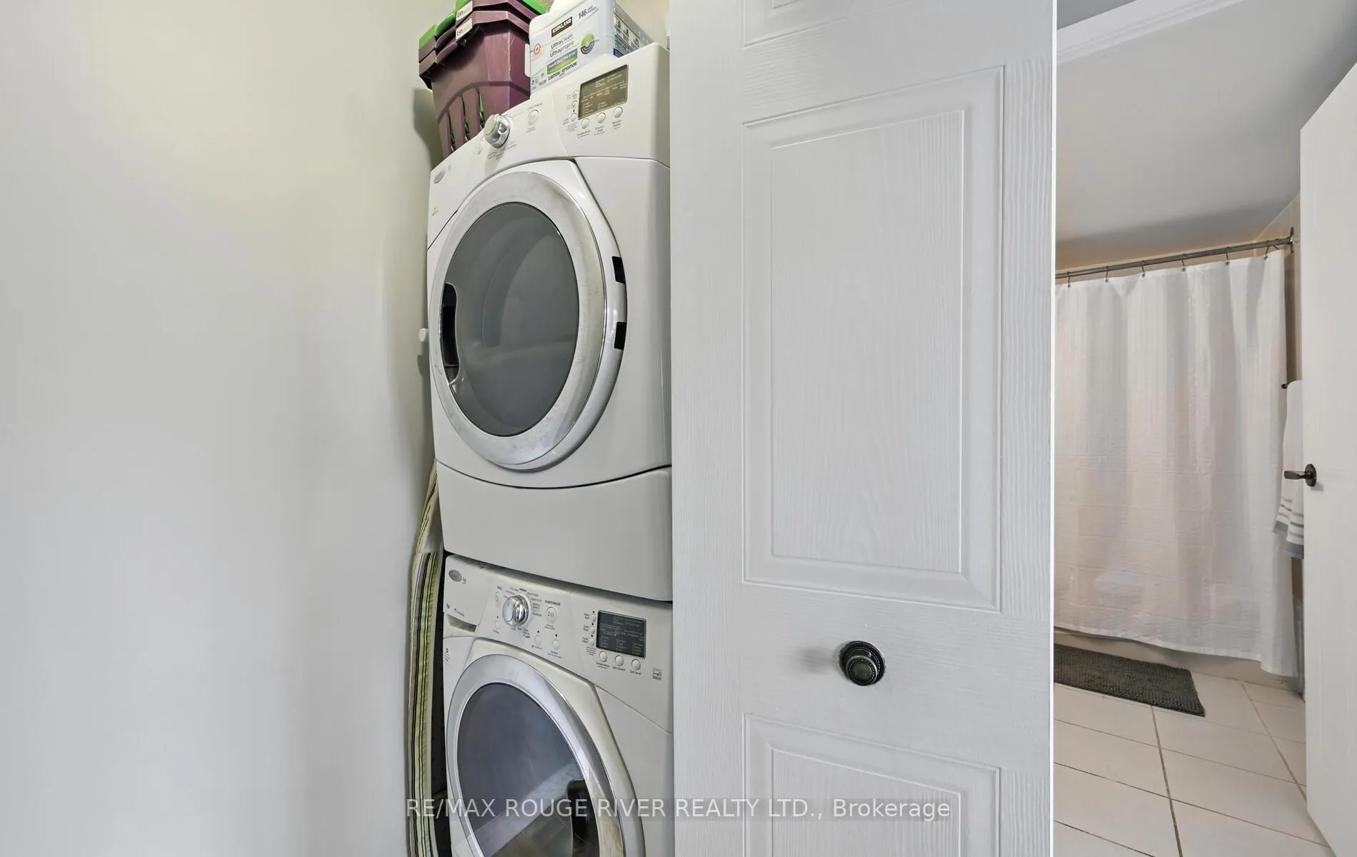 Photo 27 of Unit 402, 144 Queen Street, Clarington, Bowmanville — HOMEH
