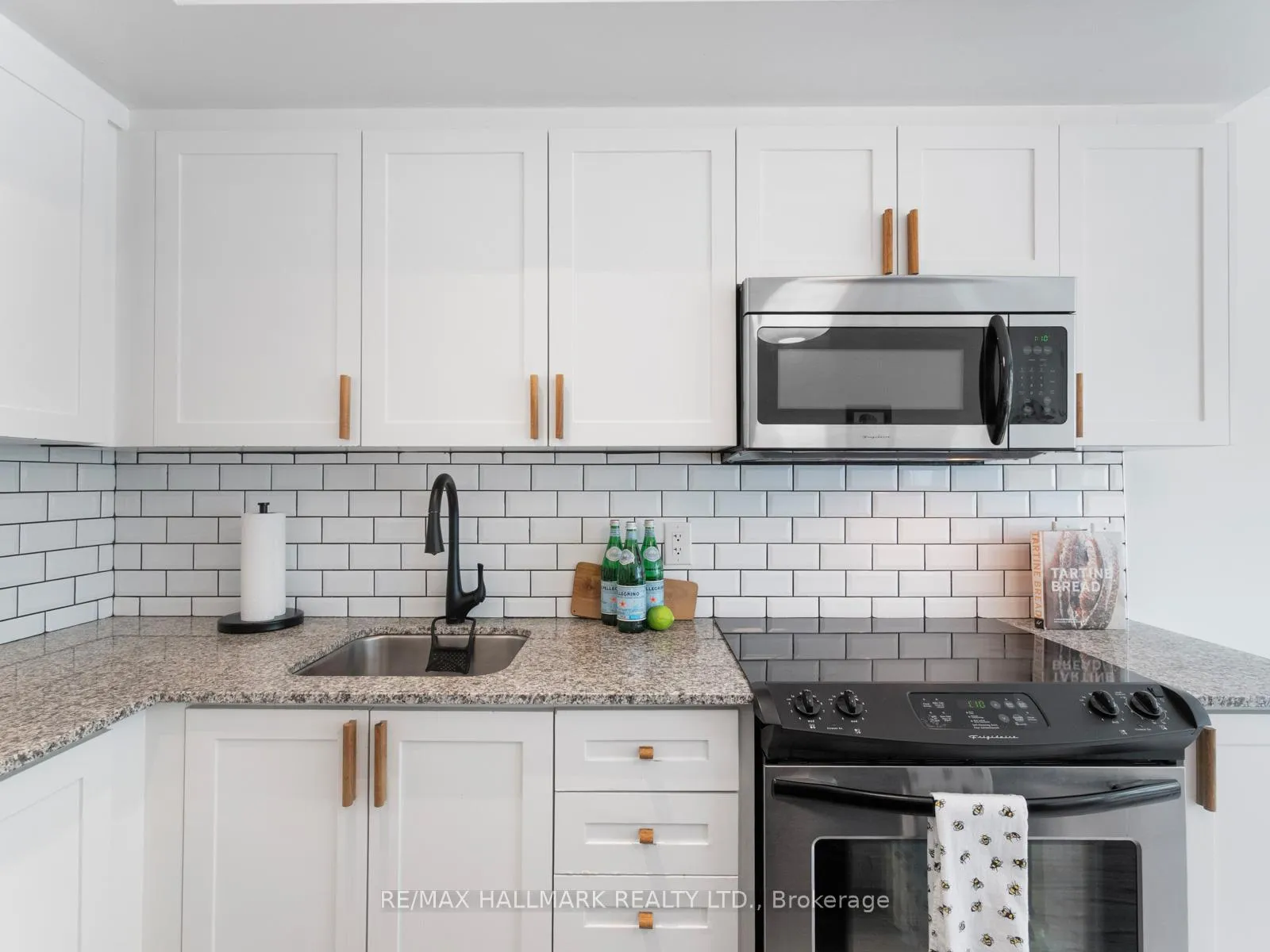 Photo 8 of Unit 1, 42 Boston Avenue, Toronto, South Riverdale — HOMEH