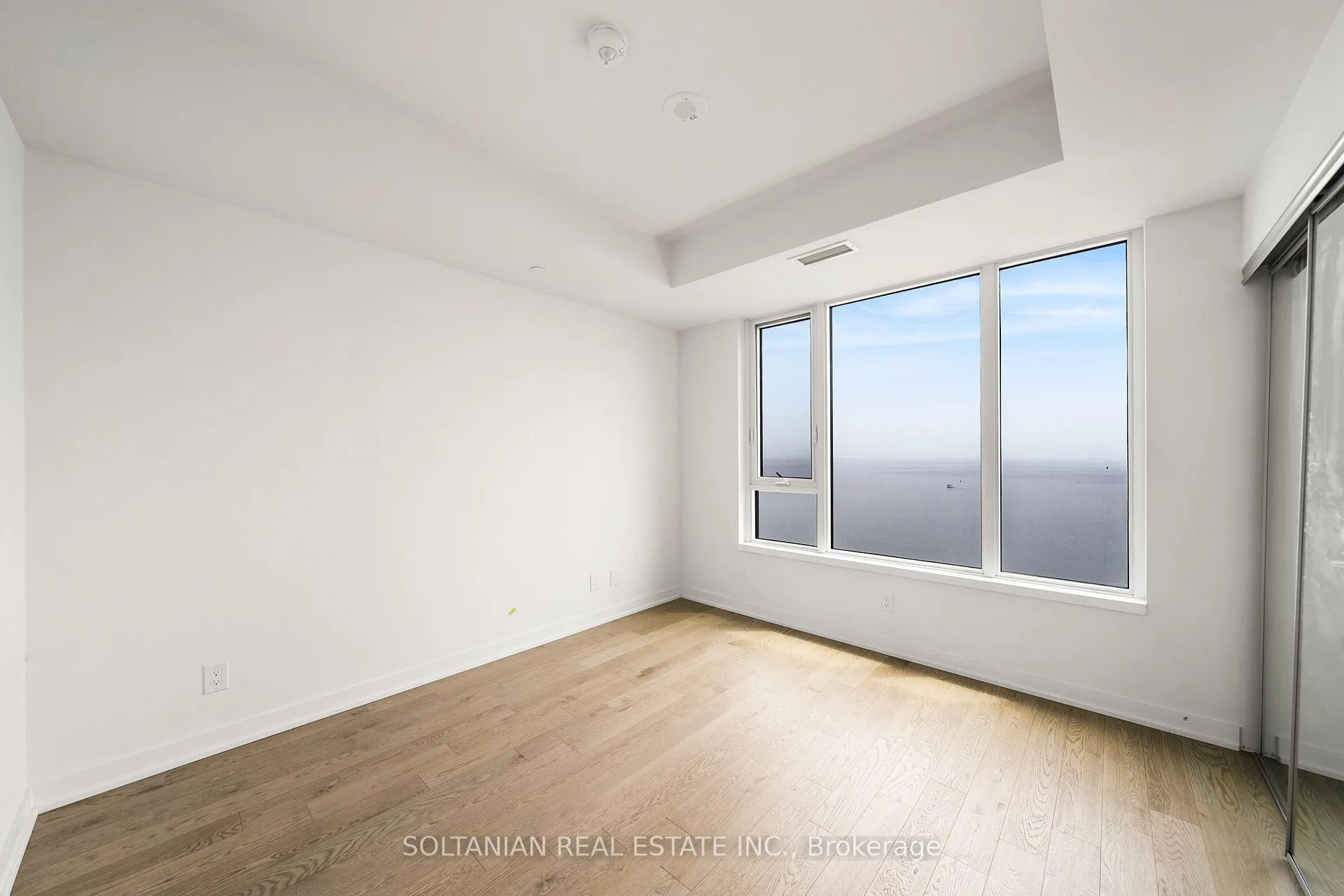 Photo 13 of Unit 4107, 1926 Lake Shore Boulevard, Toronto, High Park-Swansea — HOMEH