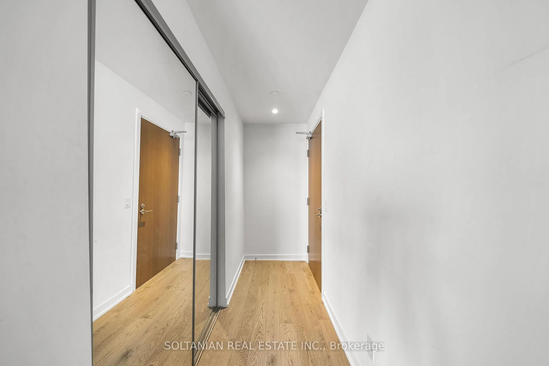 Photo 19 of Unit 4107, 1926 Lake Shore Boulevard, Toronto, High Park-Swansea — HOMEH