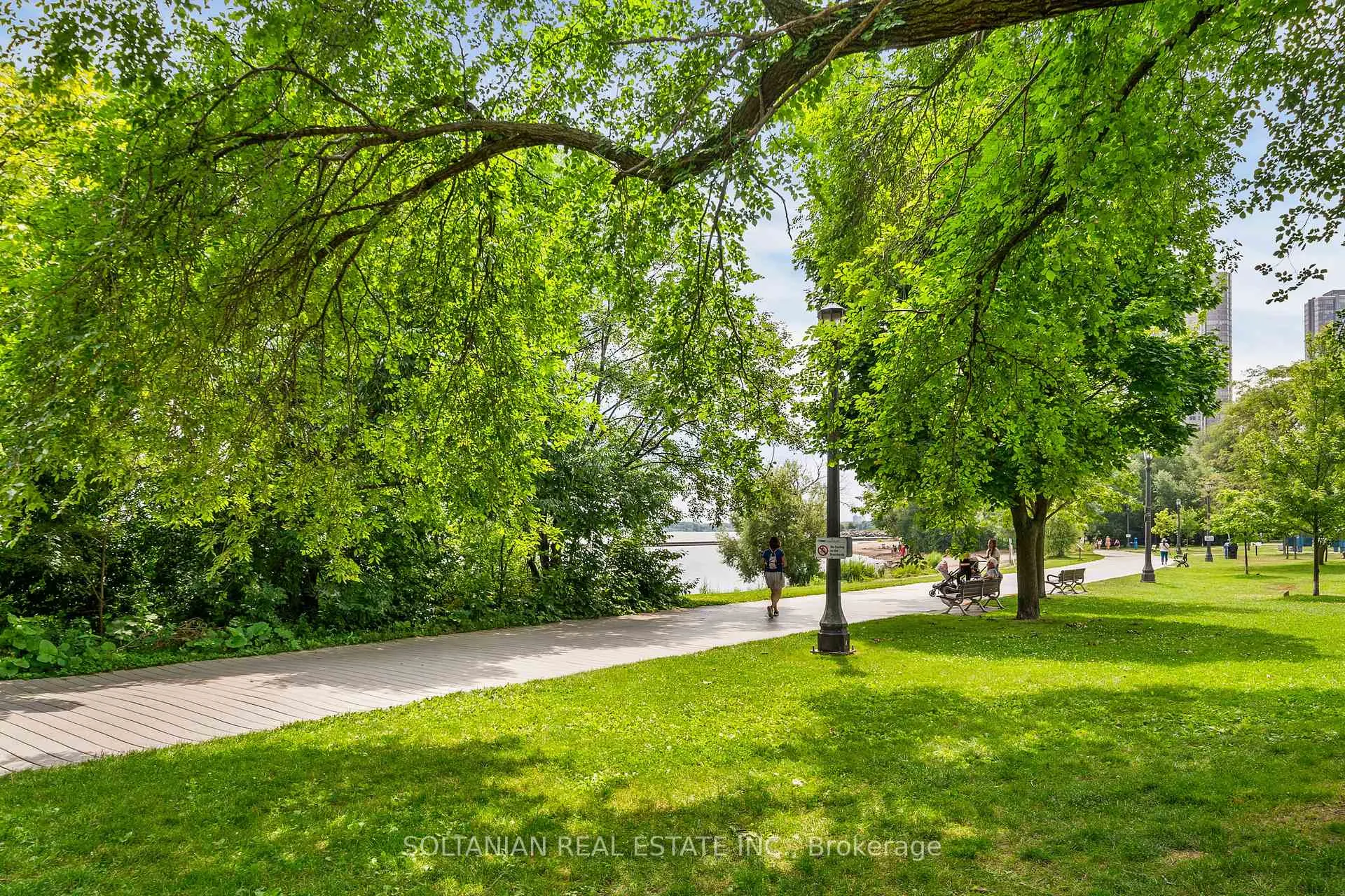 Photo 28 of Unit 4107, 1926 Lake Shore Boulevard, Toronto, High Park-Swansea — HOMEH
