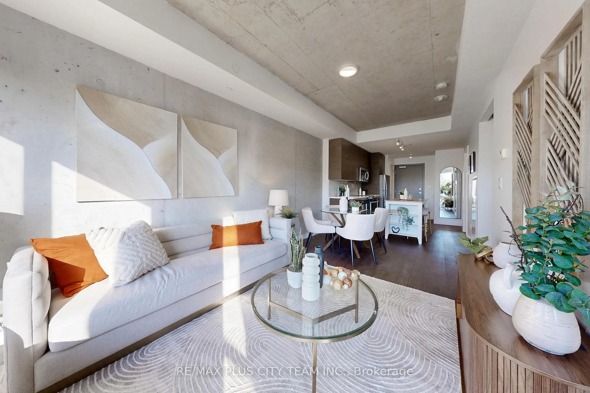 Photo 6 of Unit 412, 246 Logan Avenue, Toronto, South Riverdale — HOMEH