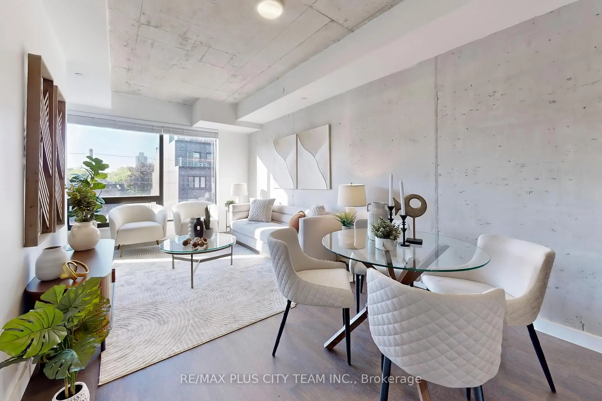 Photo 7 of Unit 412, 246 Logan Avenue, Toronto, South Riverdale — HOMEH