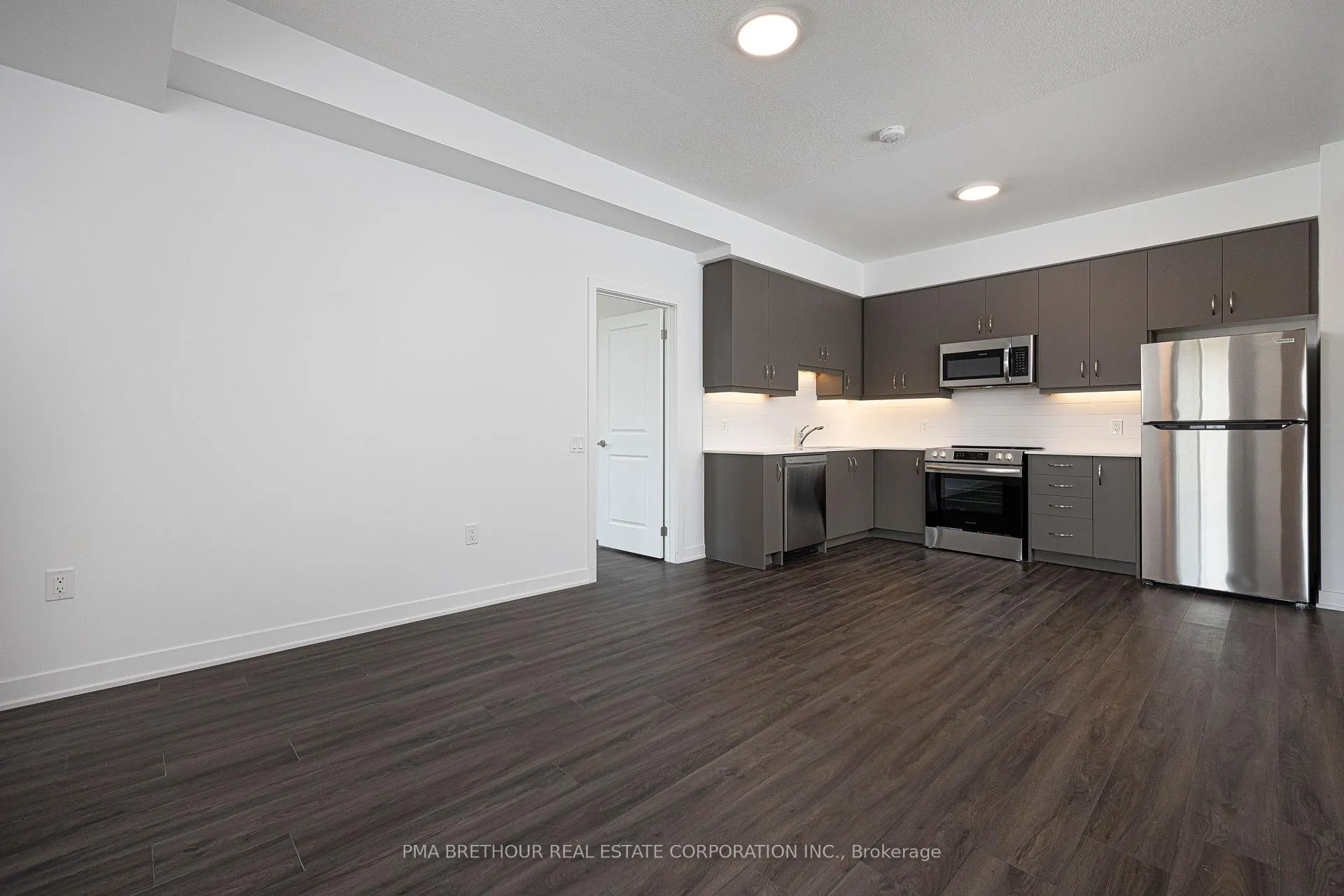 Photo 4 of Unit 317, 385 Arctic Red Drive, Oshawa, Windfields — HOMEH