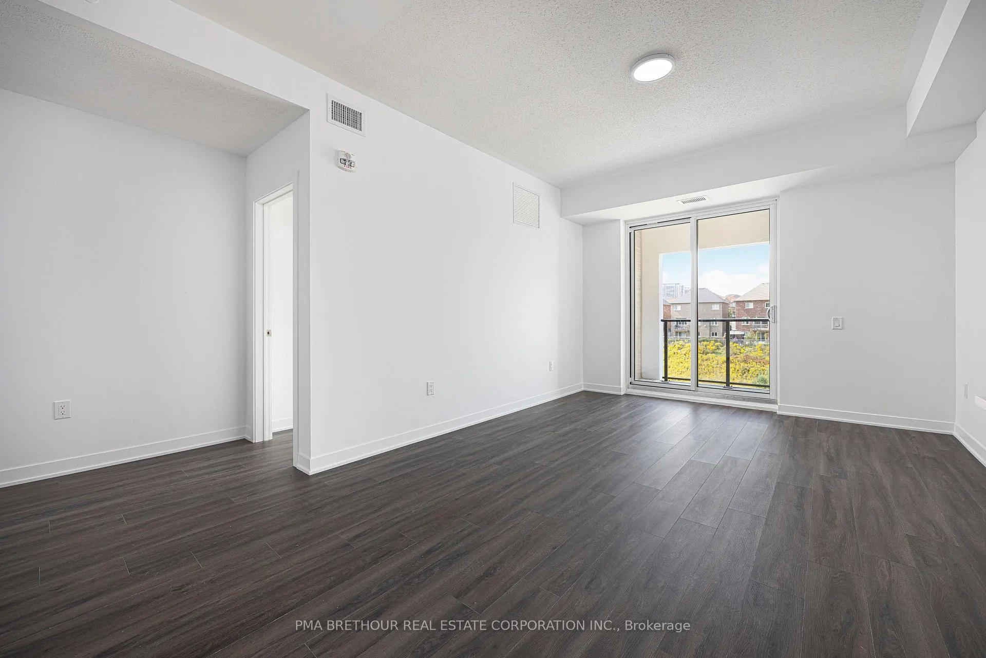 Photo 5 of Unit 317, 385 Arctic Red Drive, Oshawa, Windfields — HOMEH