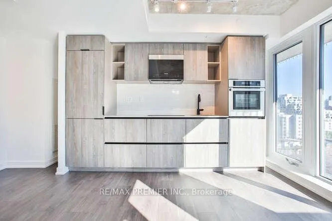 Photo 8 of Unit 1002, 2 Augusta Avenue, Toronto, Kensington-Chinatown — HOMEH