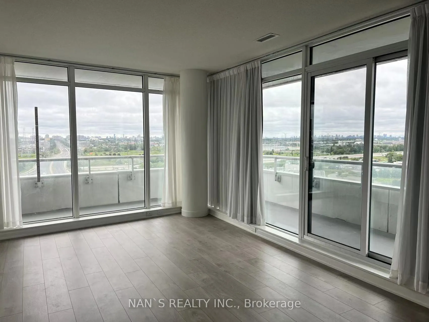 Photo 5 of Unit A1415, 10 Rouge Valley Drive W, Markham, Unionville — HOMEH