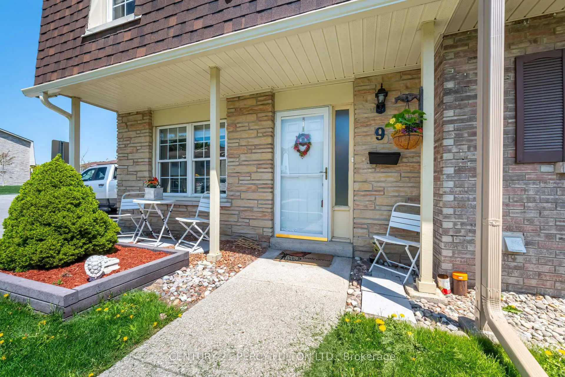 Photo 2 of Unit 9, 580 Eyer Drive, Pickering, West Shore — HOMEH