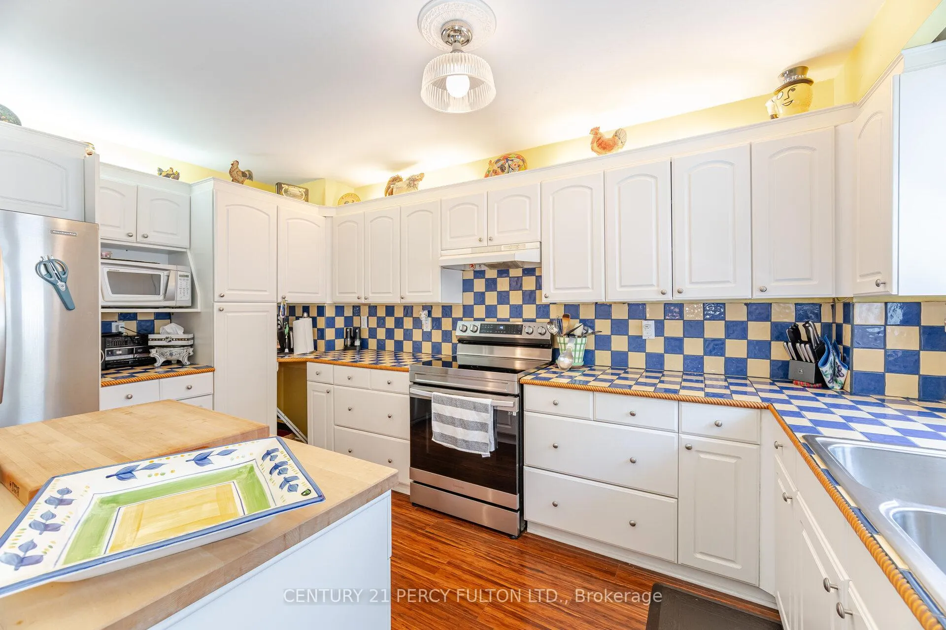 Photo 12 of Unit 9, 580 Eyer Drive, Pickering, West Shore — HOMEH