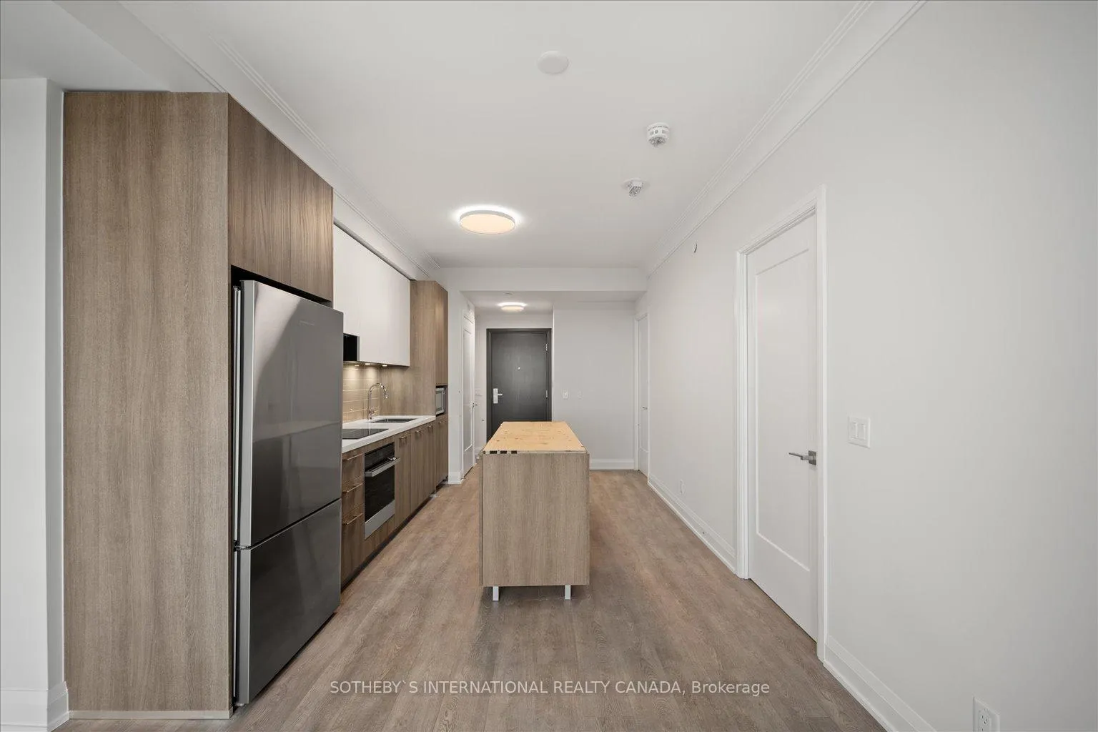 Photo 7 of Unit 3703, 8 Water Walk Drive, Markham, Unionville — HOMEH
