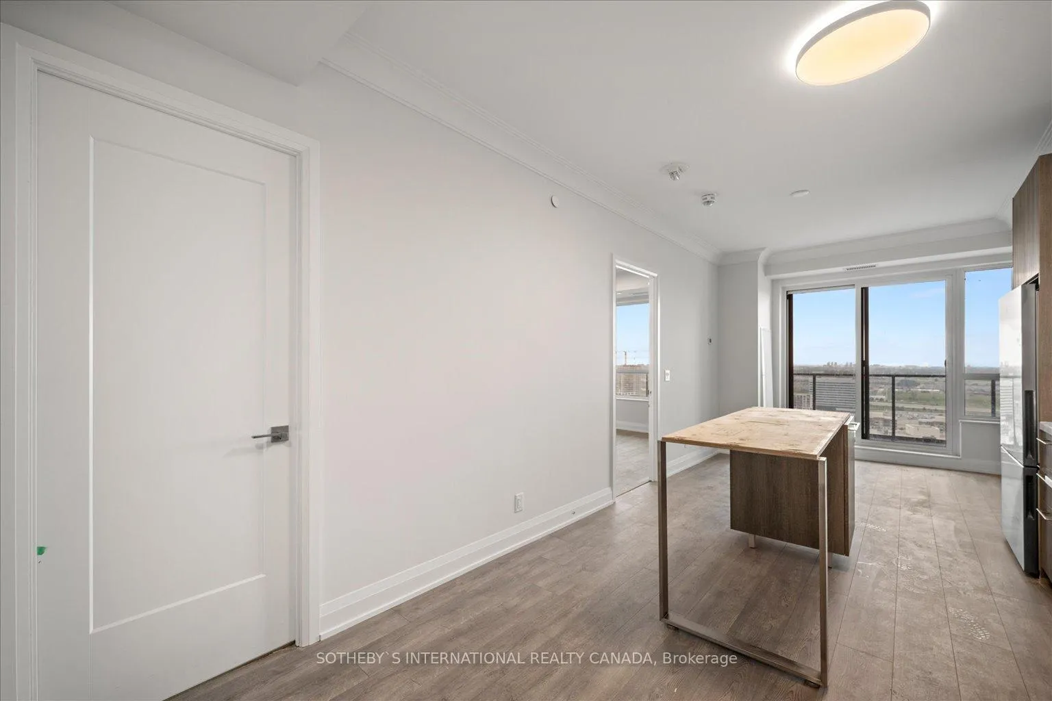 Photo 8 of Unit 3703, 8 Water Walk Drive, Markham, Unionville — HOMEH