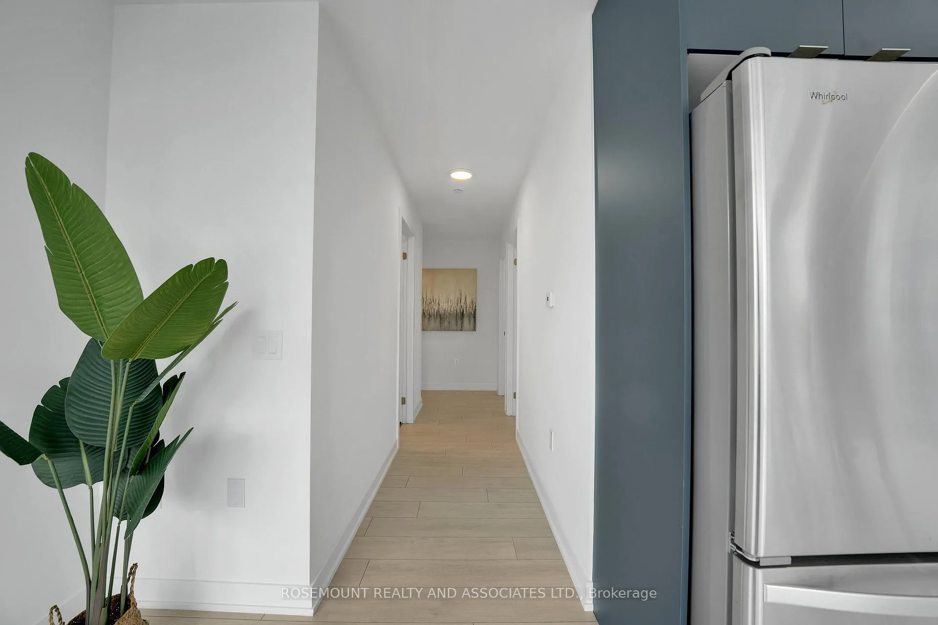Photo 15 of Unit 402, 1606 Charles Street, Whitby, Port Whitby — HOMEH