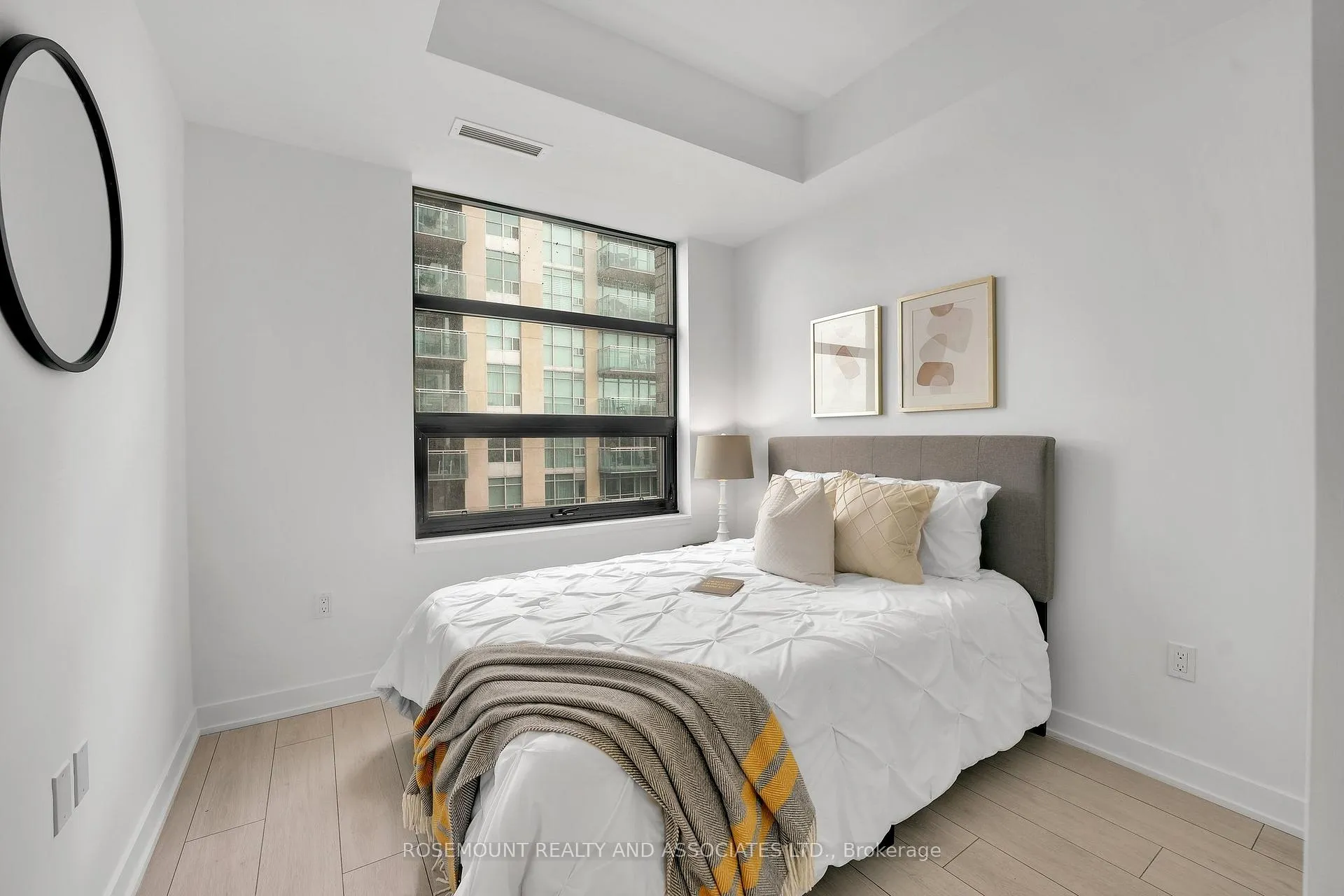 Photo 16 of Unit 402, 1606 Charles Street, Whitby, Port Whitby — HOMEH