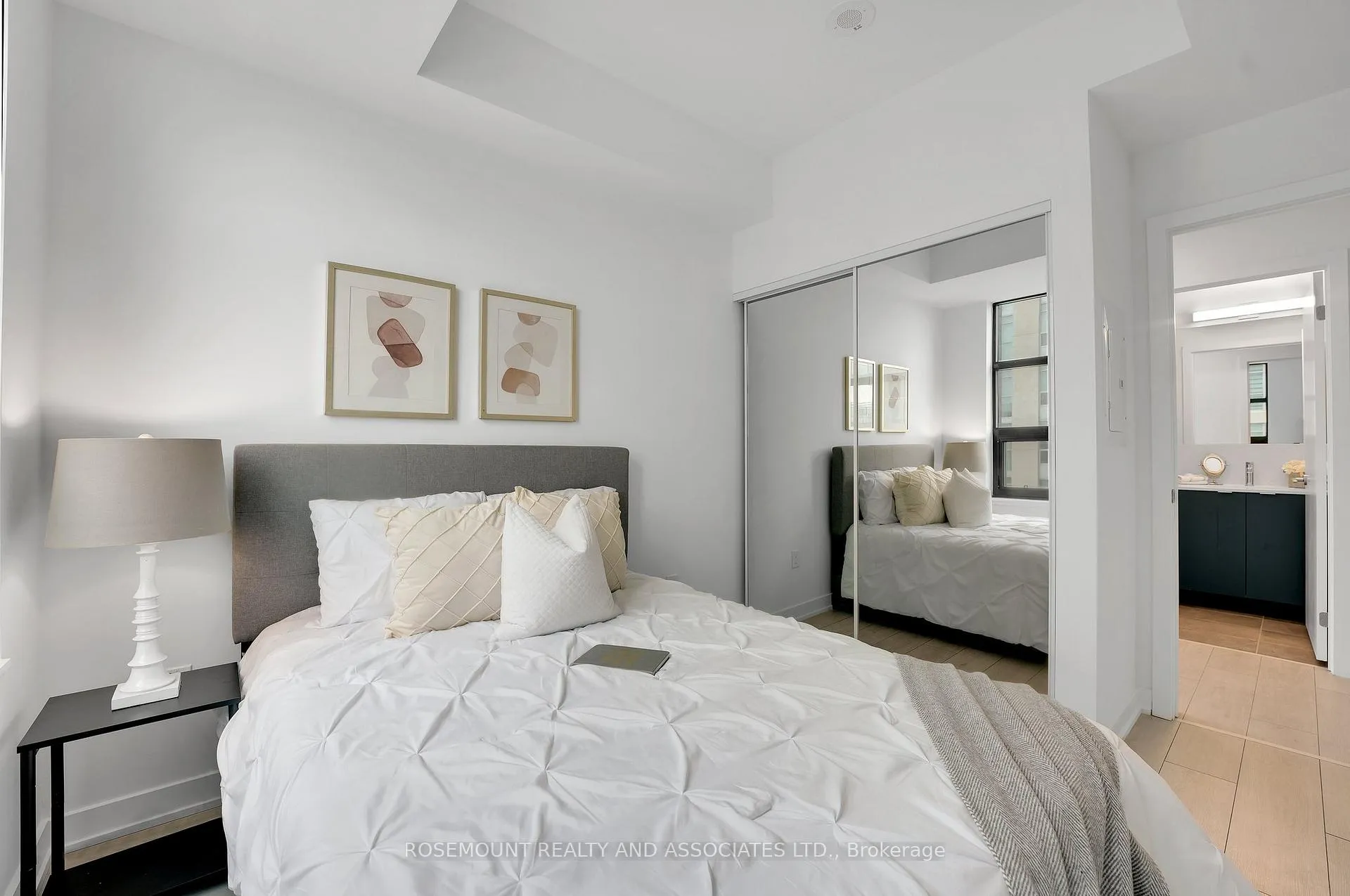 Photo 17 of Unit 402, 1606 Charles Street, Whitby, Port Whitby — HOMEH