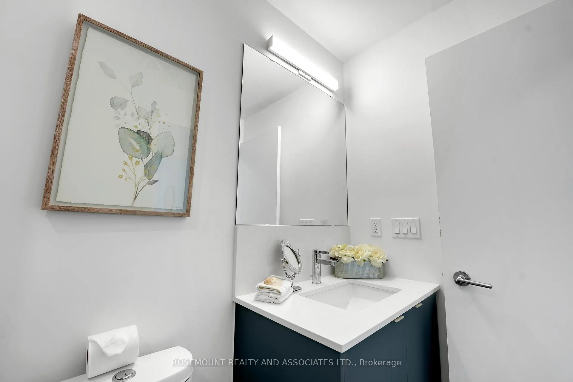 Photo 19 of Unit 402, 1606 Charles Street, Whitby, Port Whitby — HOMEH