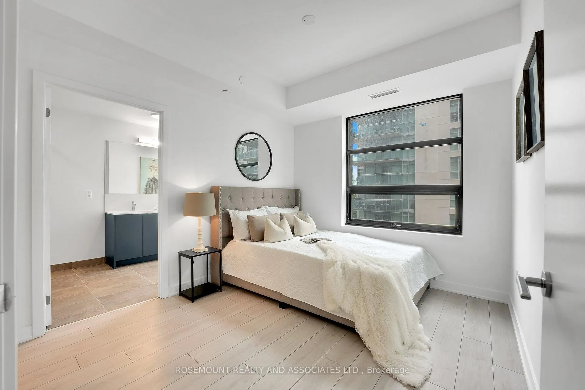 Photo 20 of Unit 402, 1606 Charles Street, Whitby, Port Whitby — HOMEH