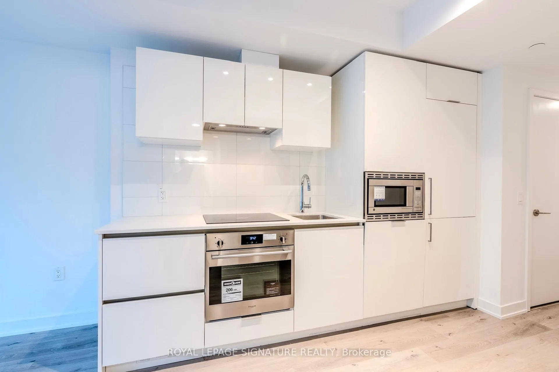 Photo 4 of Unit 1532, 234 Simcoe Street, Toronto, Kensington-Chinatown — HOMEH